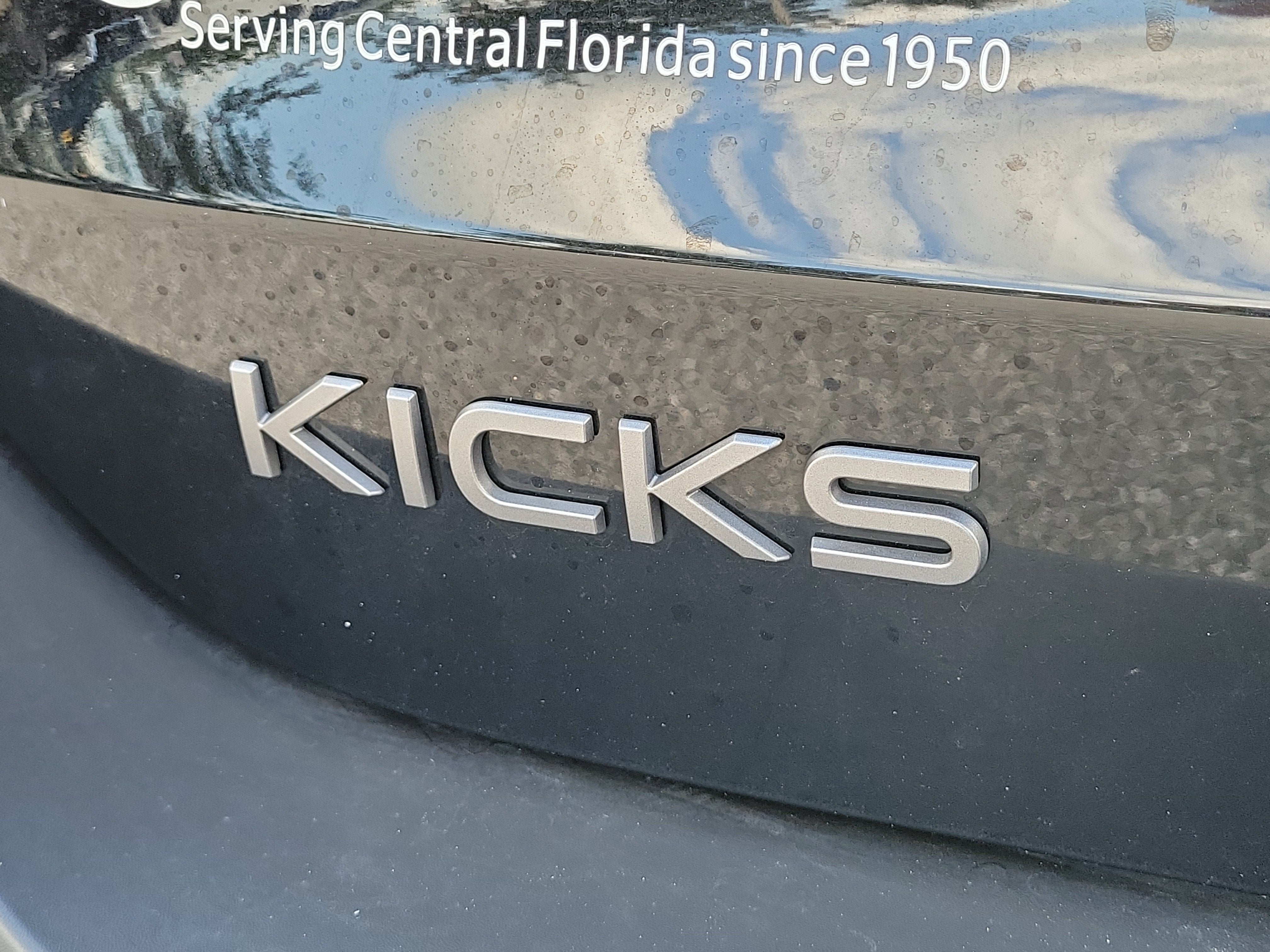 2025 Nissan Kicks S