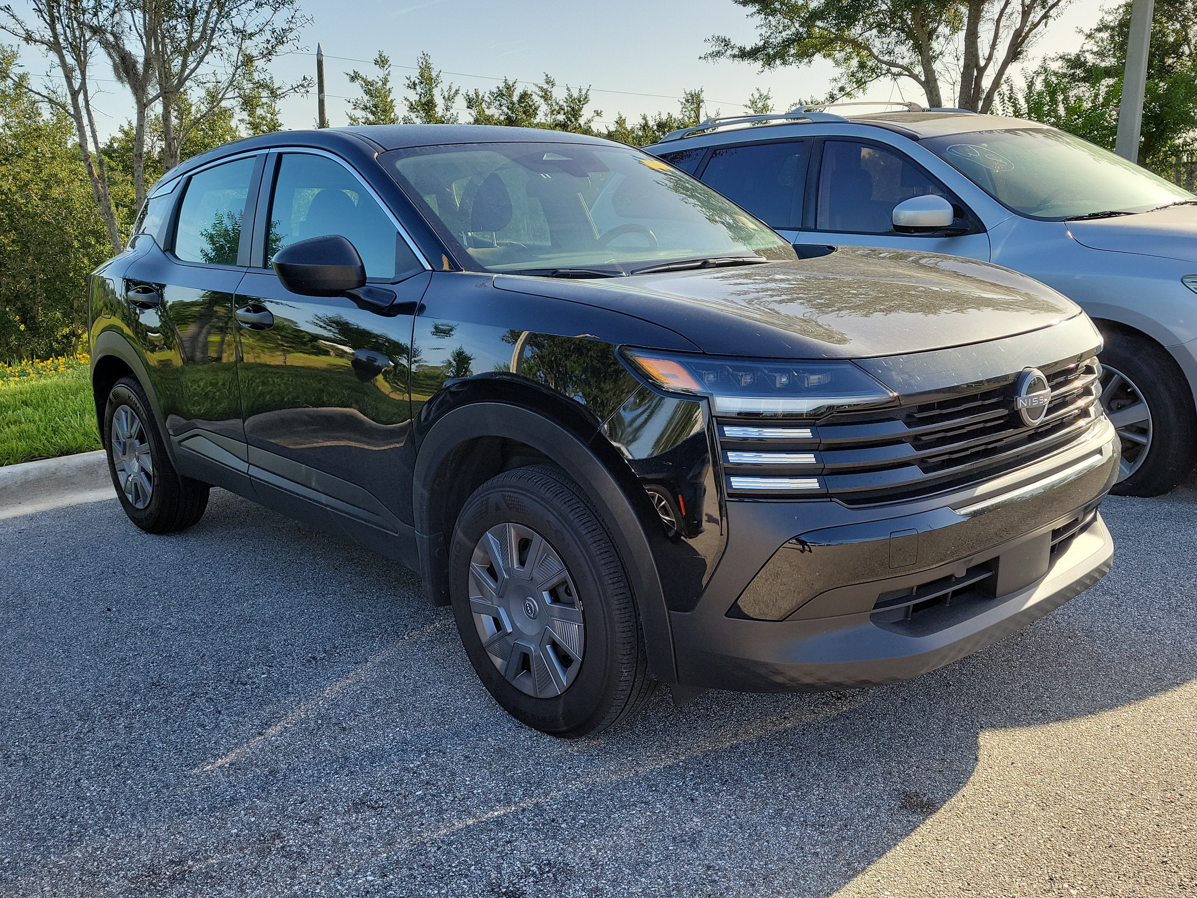 2025 Nissan Kicks S