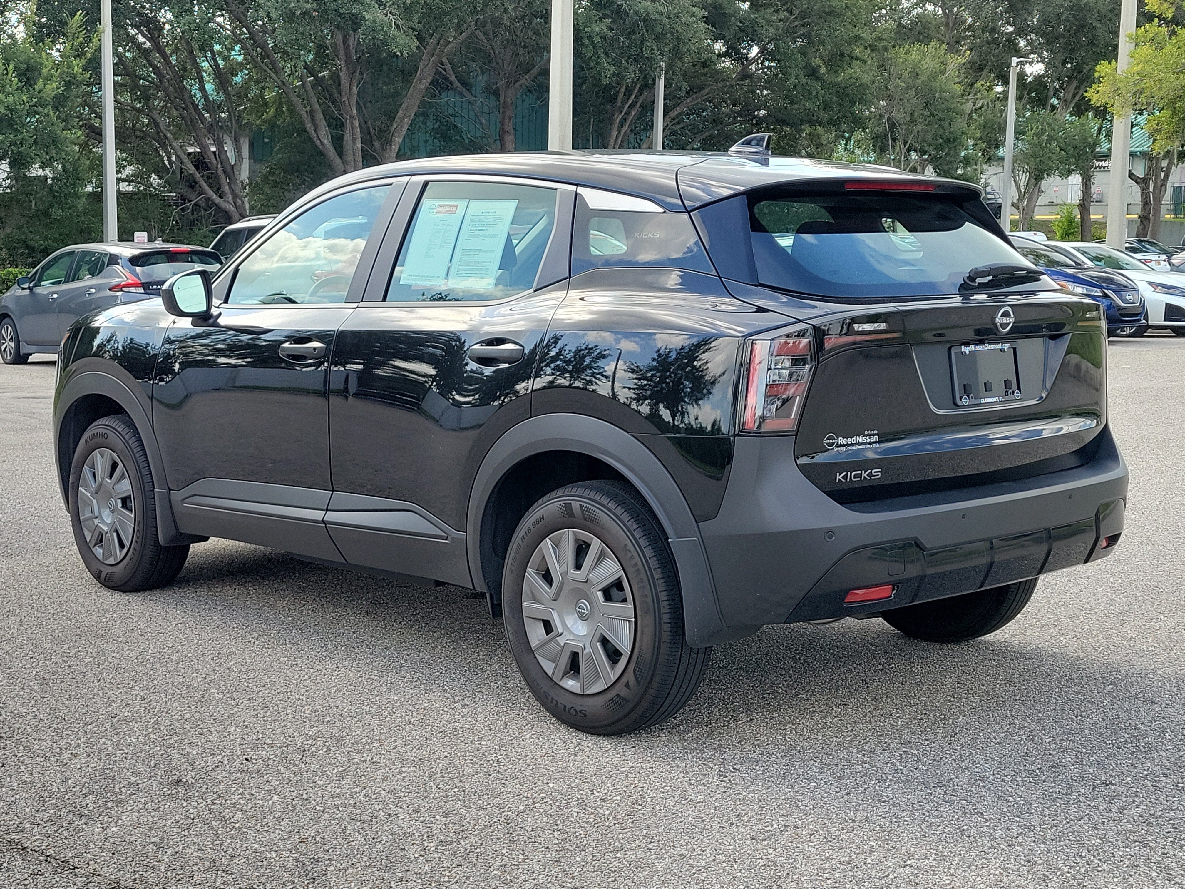 2025 Nissan Kicks S
