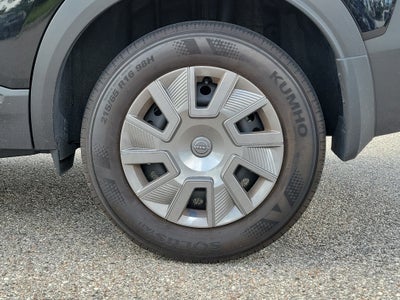 2025 Nissan Kicks S