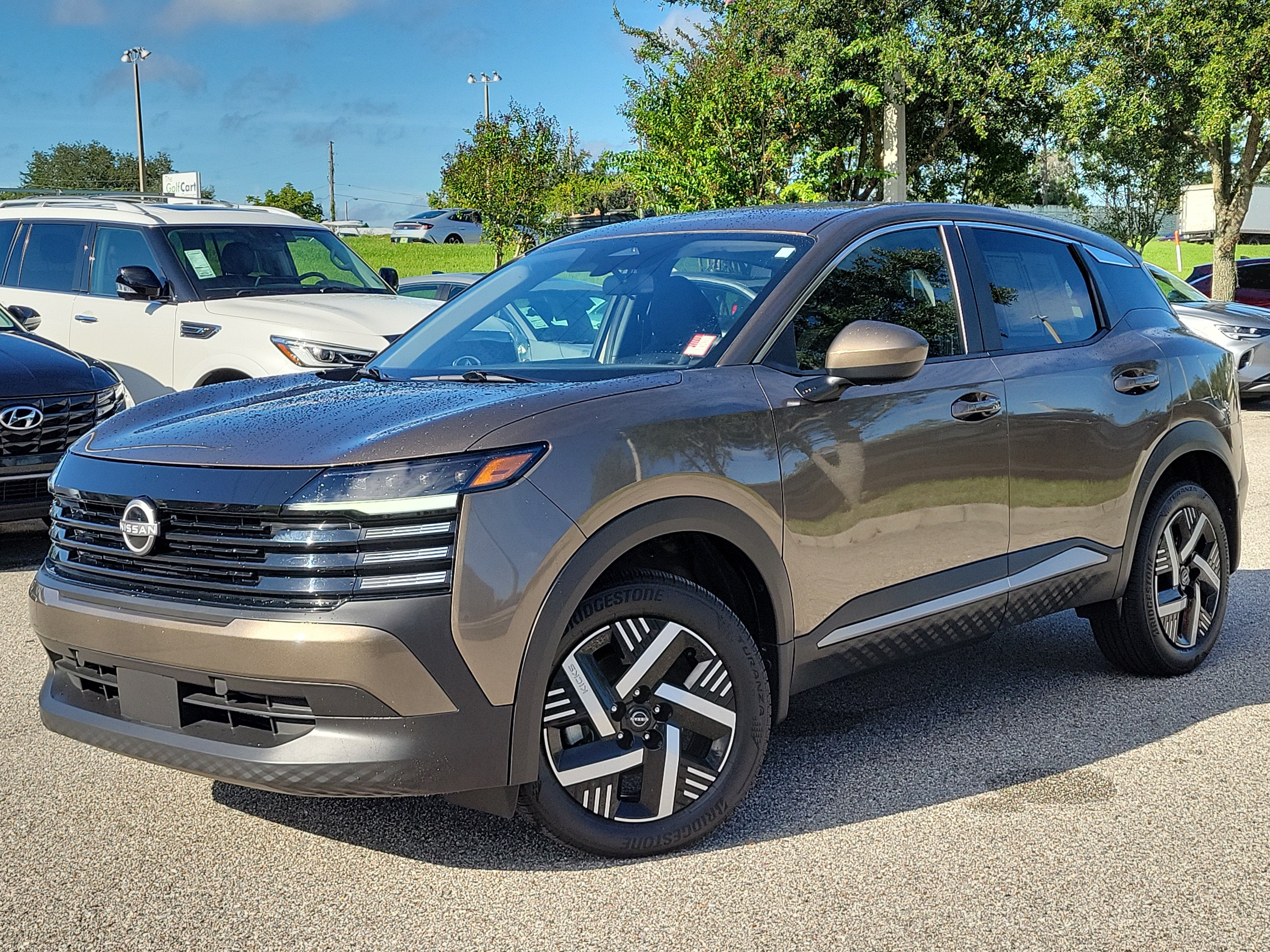 2025 Nissan Kicks SV