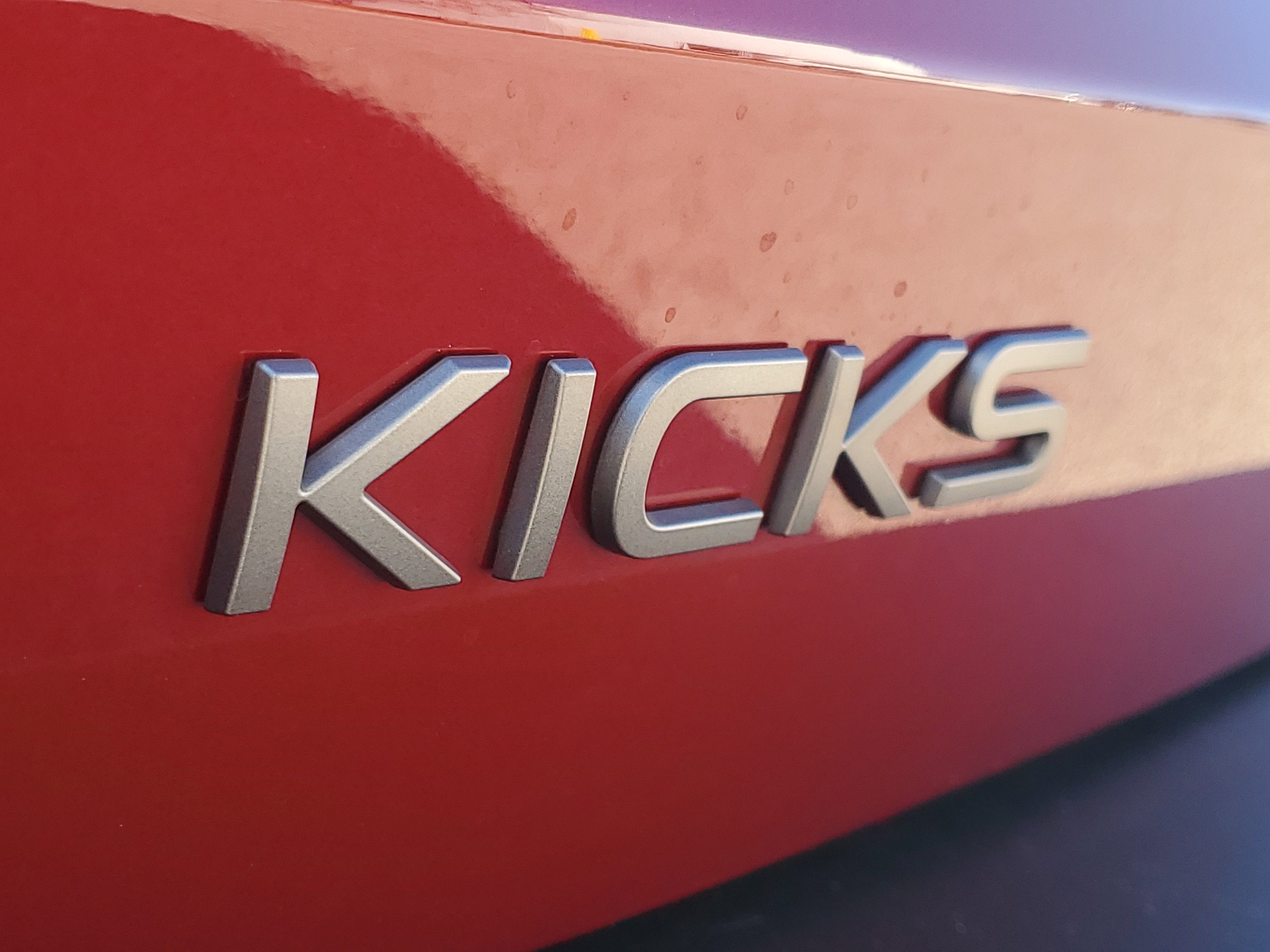 2025 Nissan Kicks SV