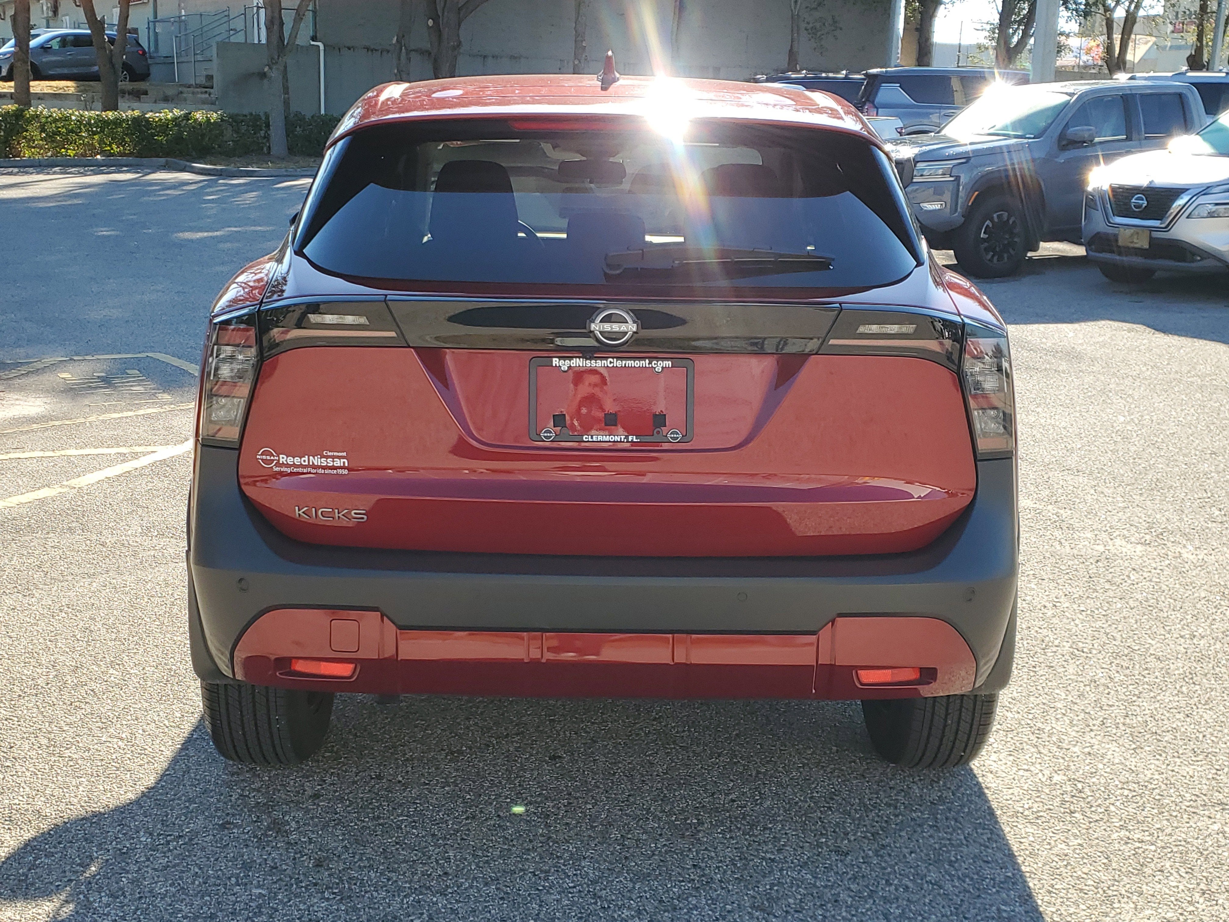2025 Nissan Kicks SV