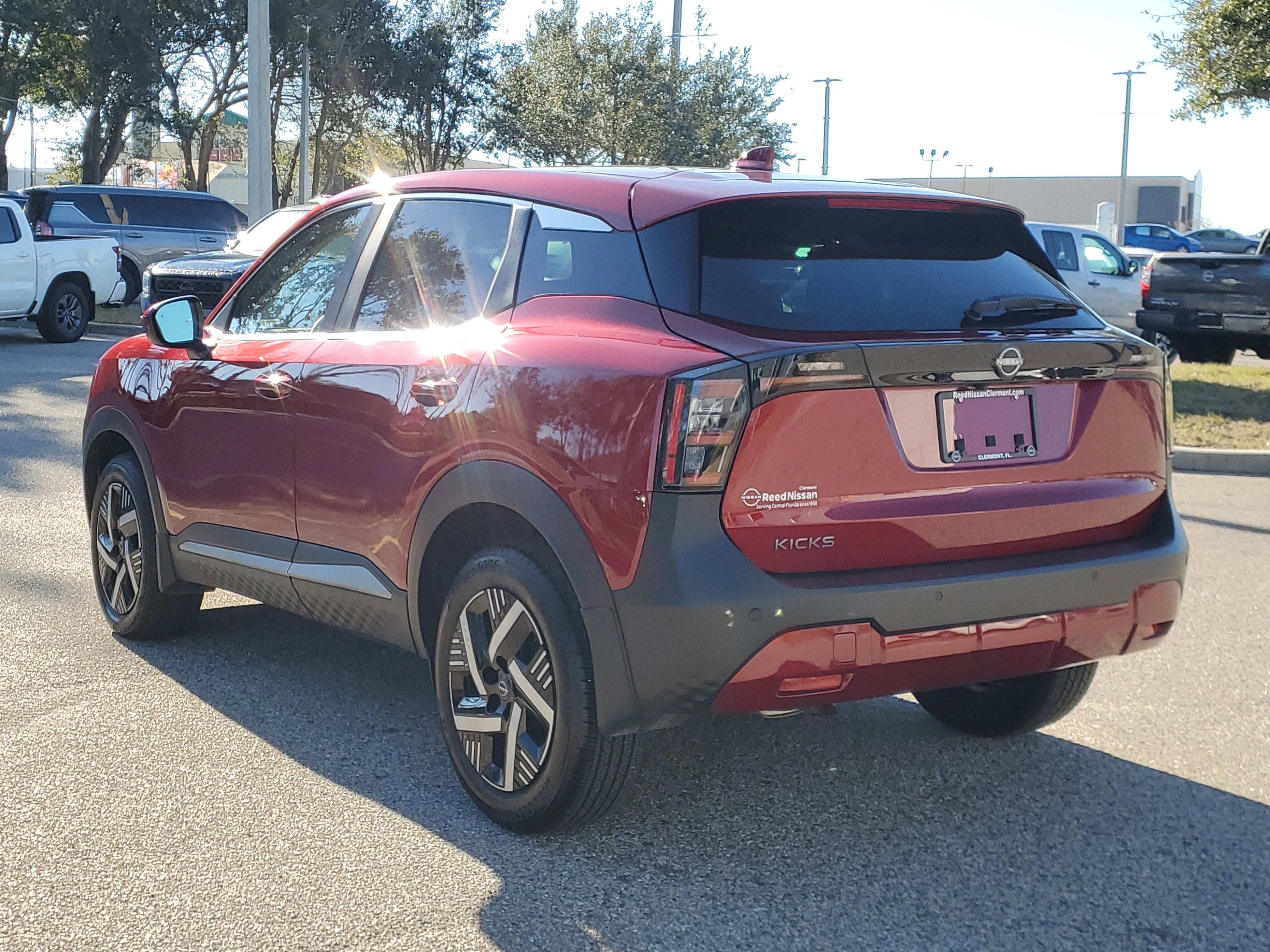 2025 Nissan Kicks SV