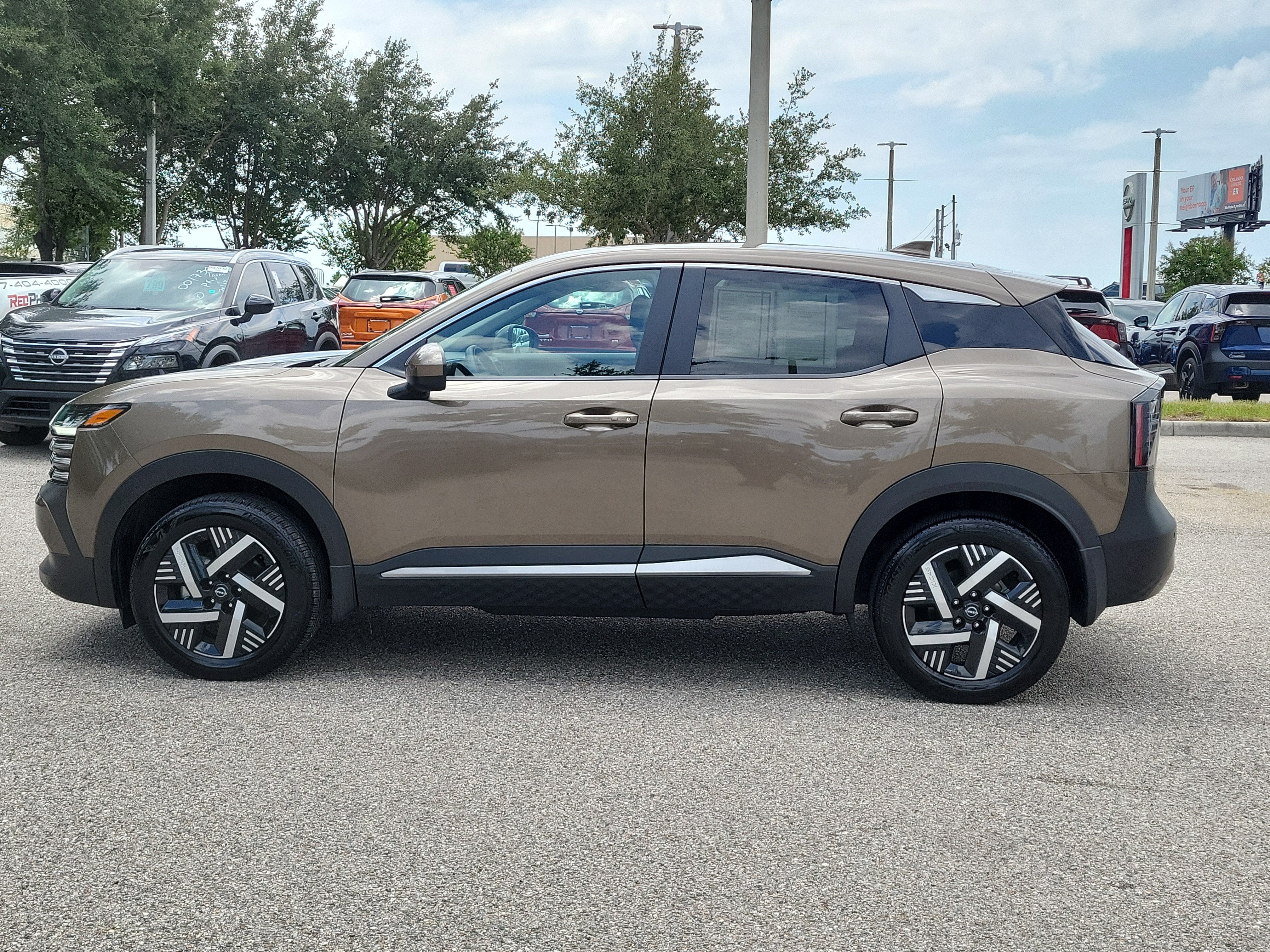 2025 Nissan Kicks SV