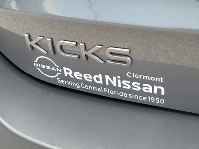 2025 Nissan Kicks SR