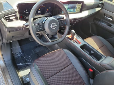 2025 Nissan Kicks SR