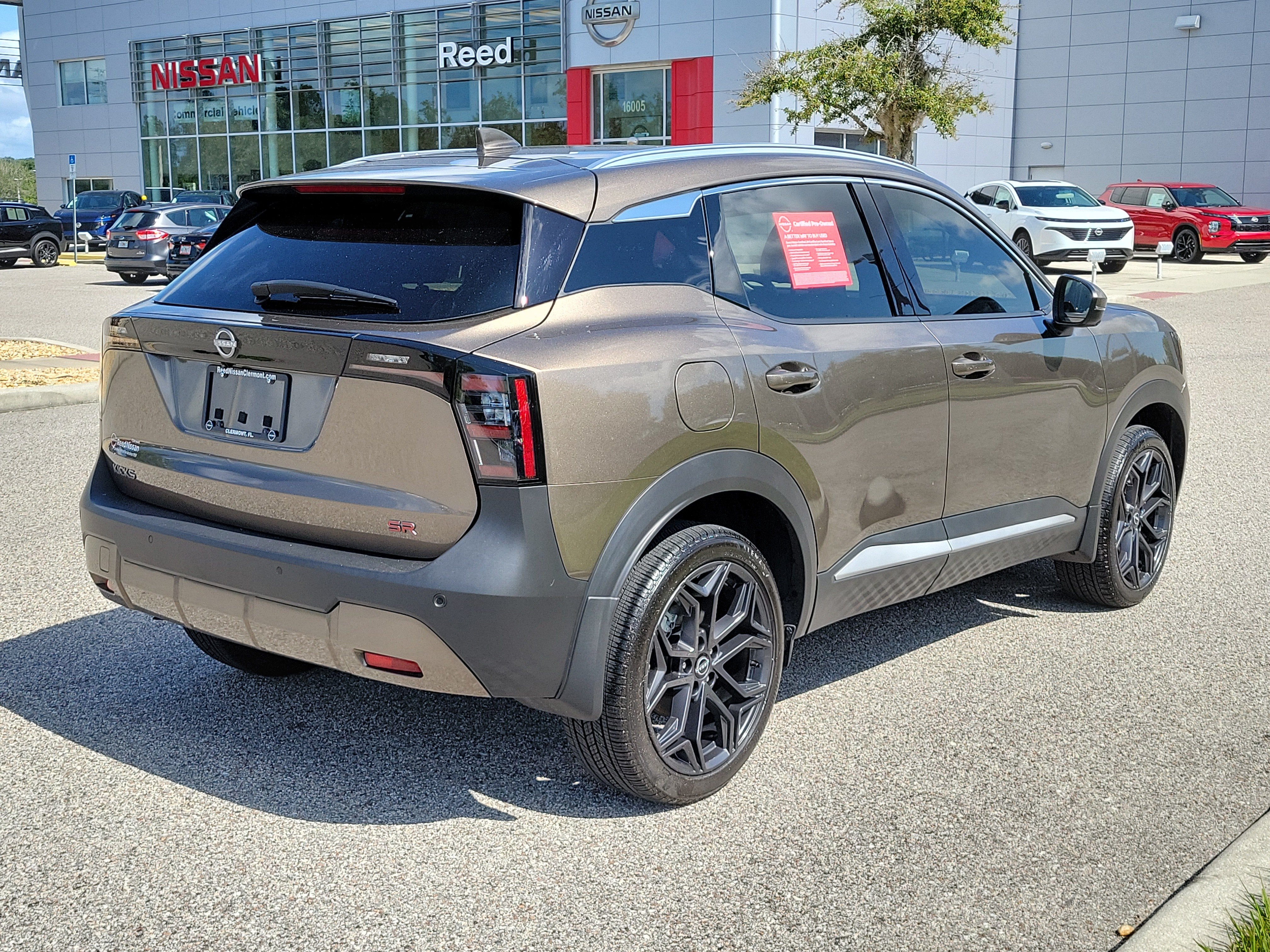2025 Nissan Kicks SR
