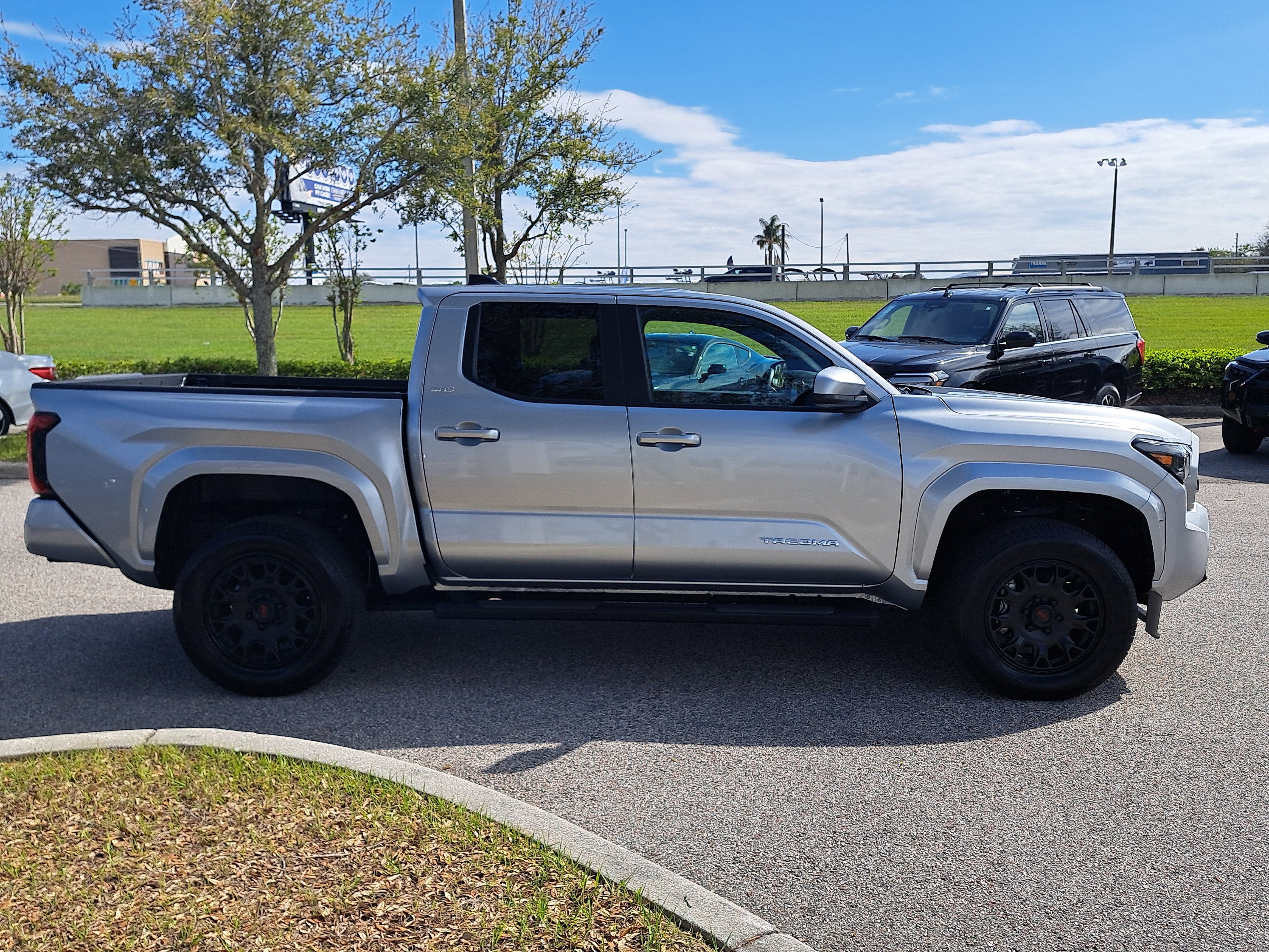 2024 Toyota Tacoma 2WD SR5