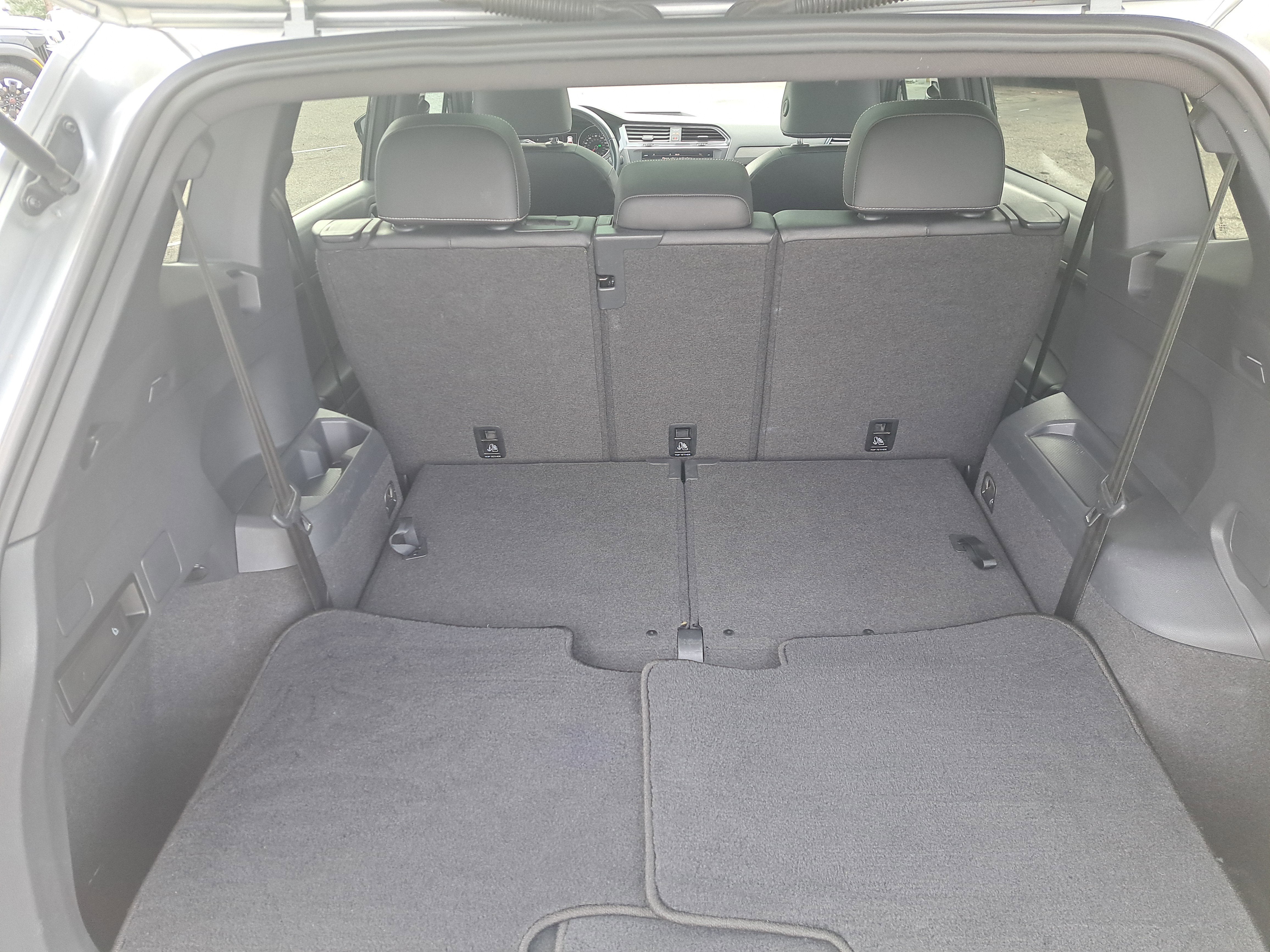 2021 Volkswagen Tiguan SE R-Line Black