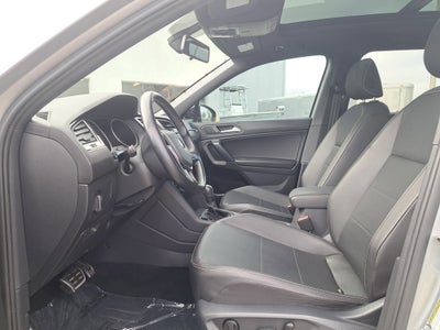 2021 Volkswagen Tiguan SE R-Line Black