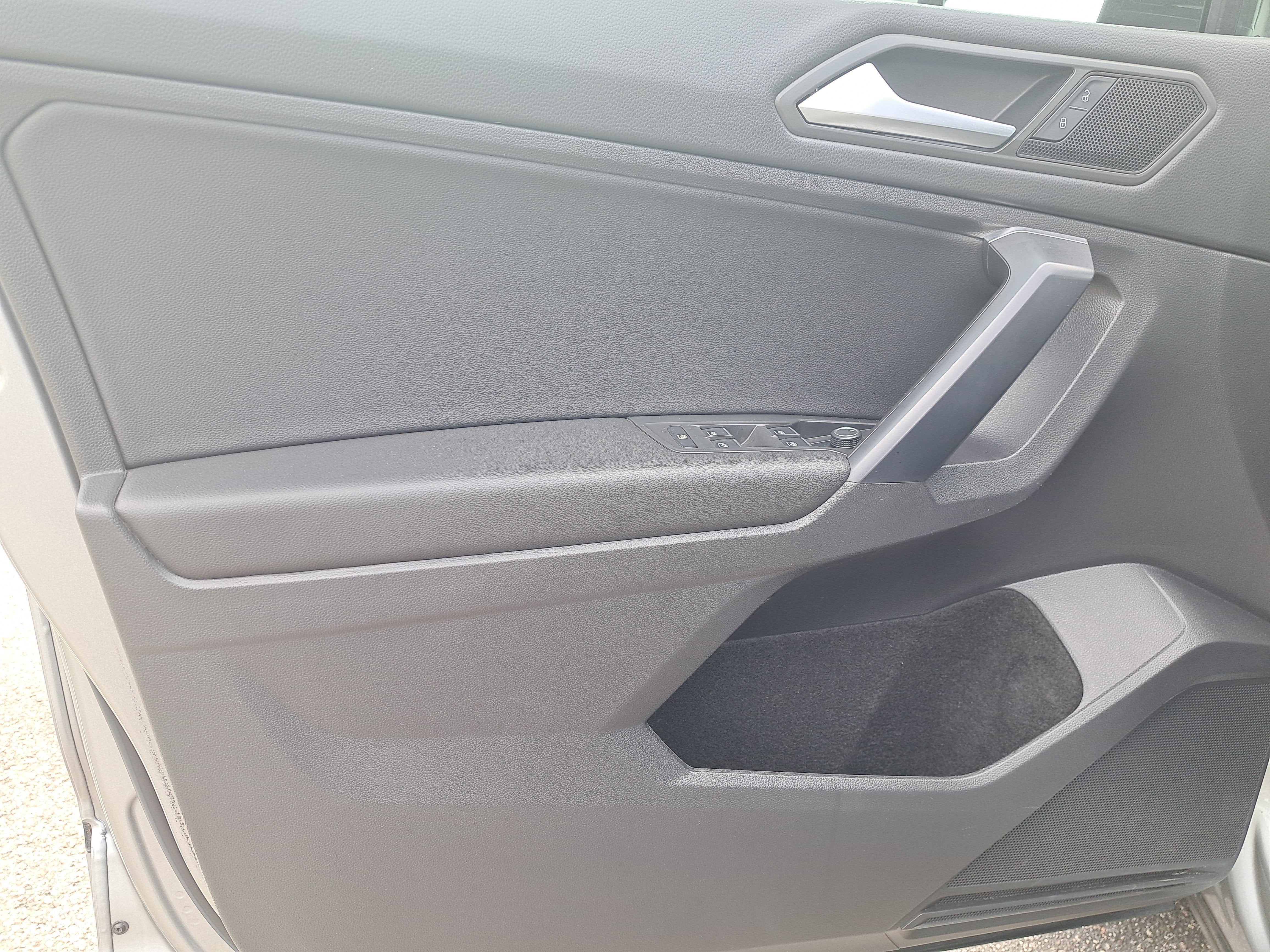 2021 Volkswagen Tiguan SE R-Line Black