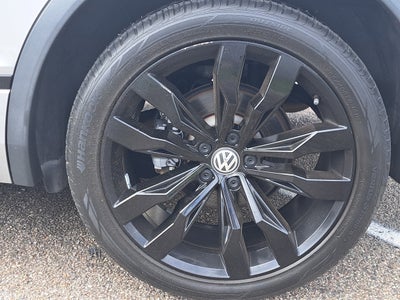 2021 Volkswagen Tiguan SE R-Line Black