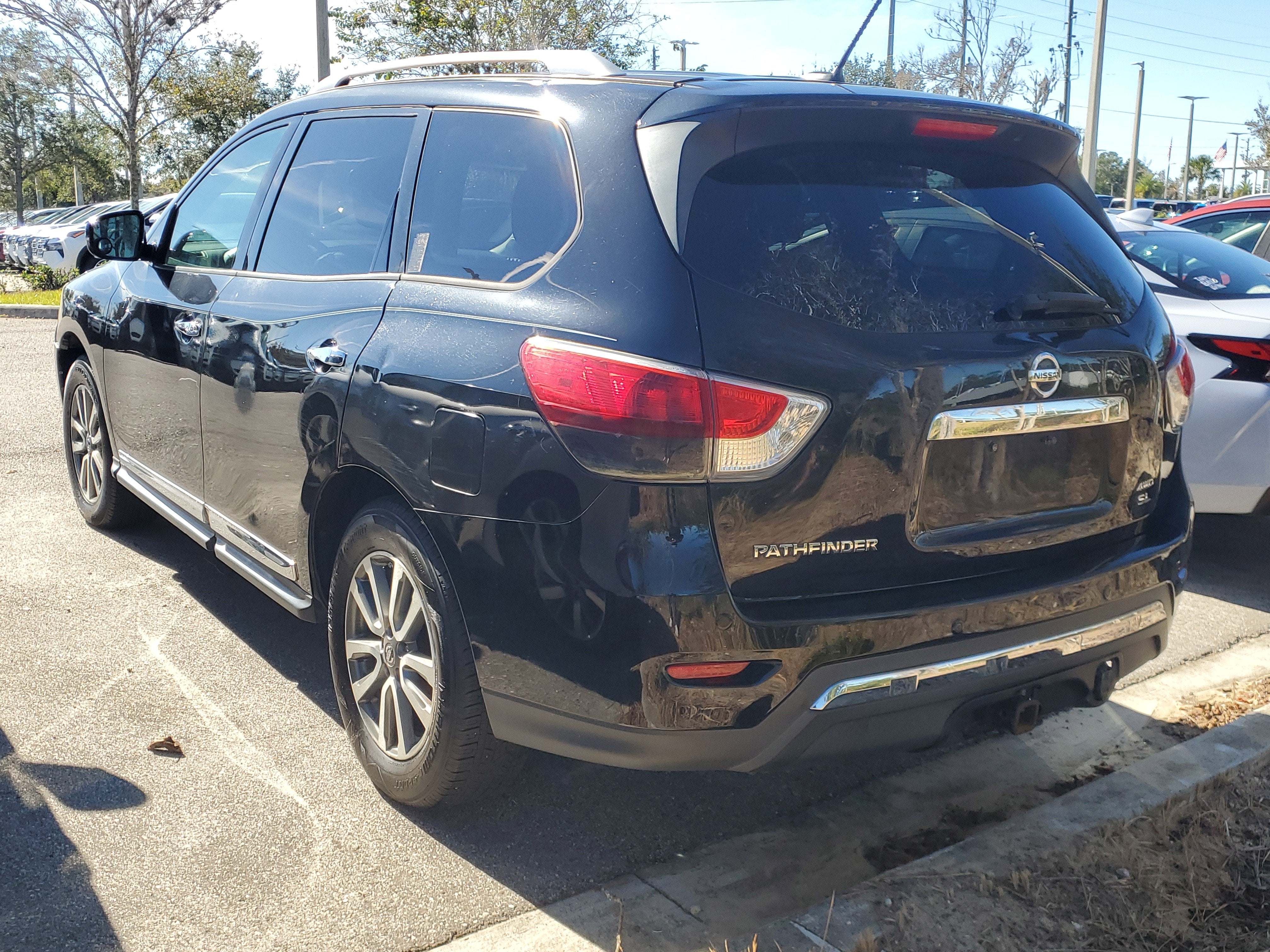 2015 Nissan Pathfinder SL
