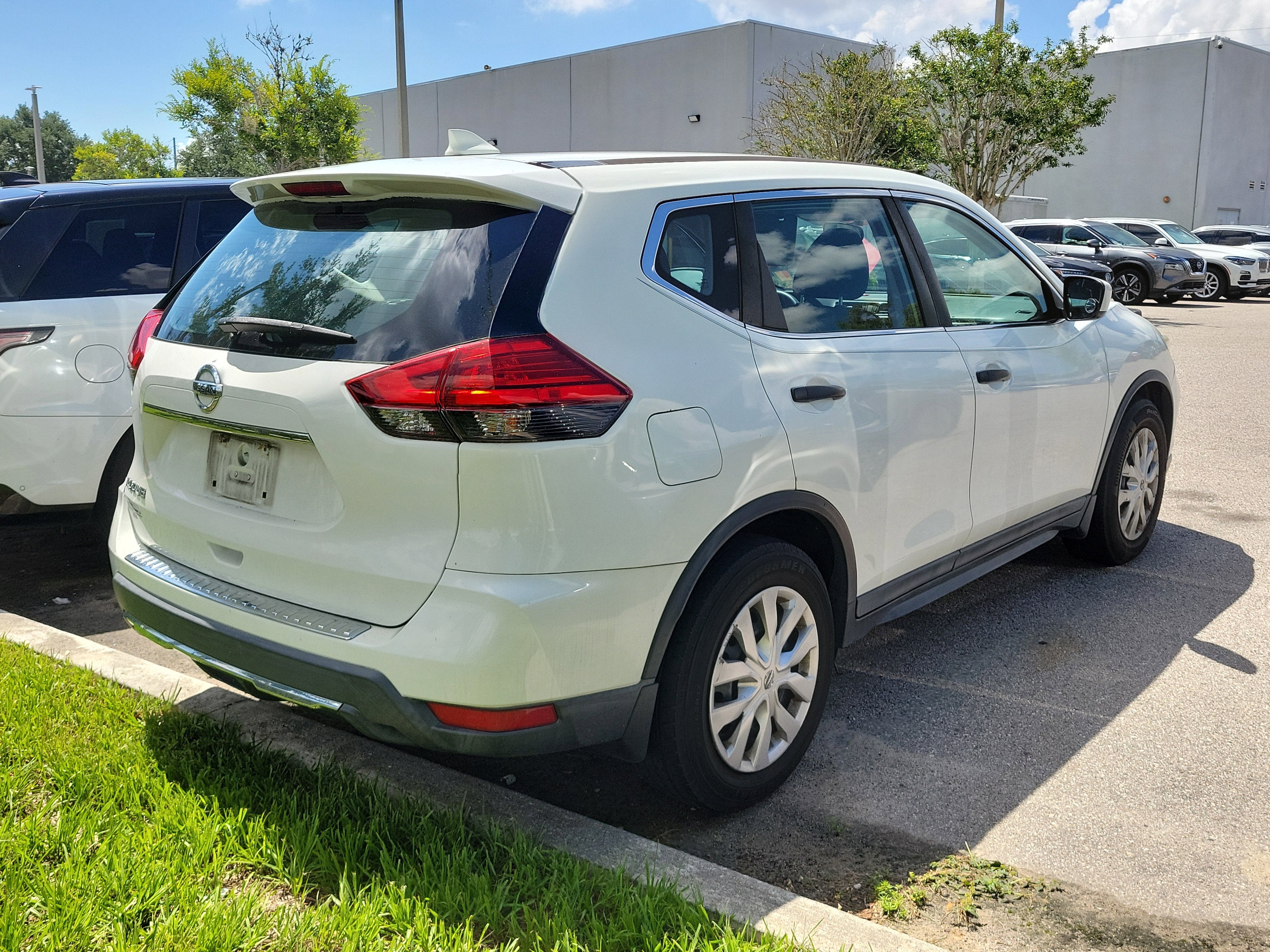 2017 Nissan Rogue S