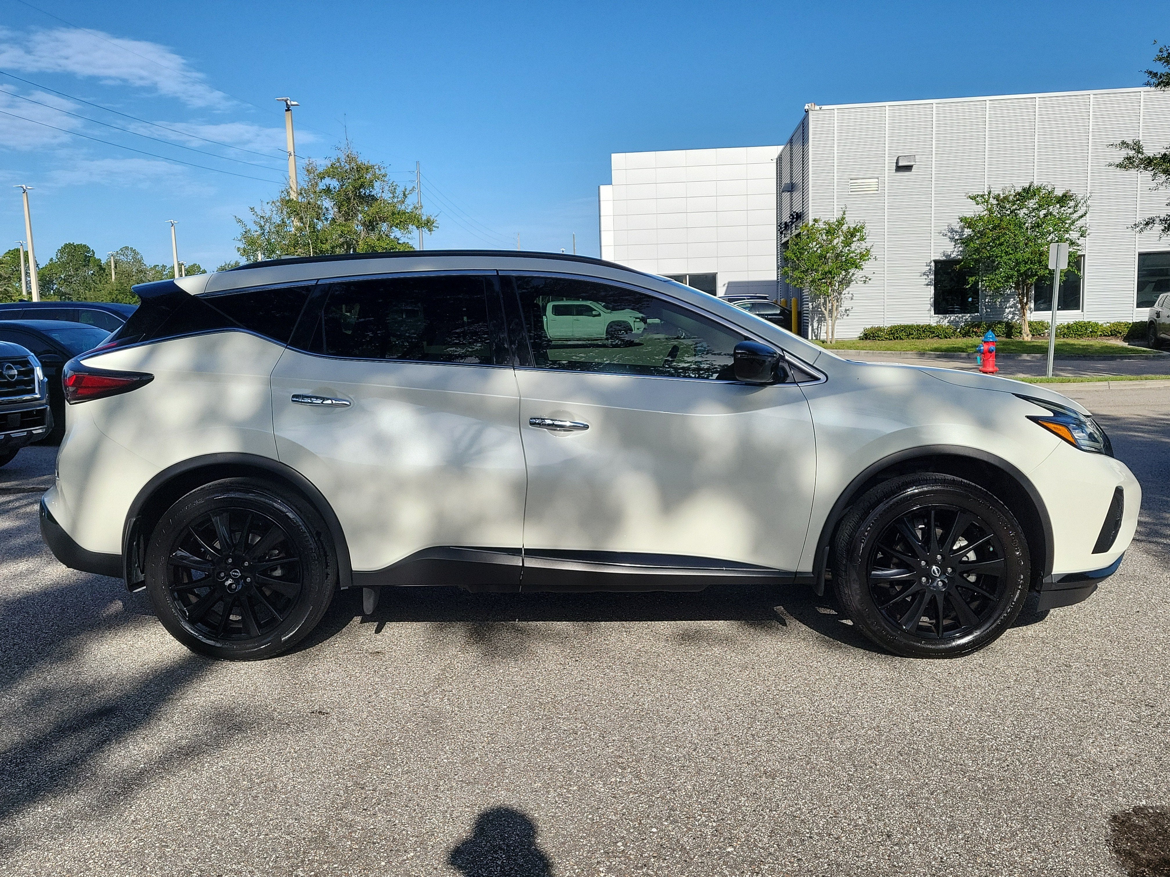2023 Nissan Murano SV
