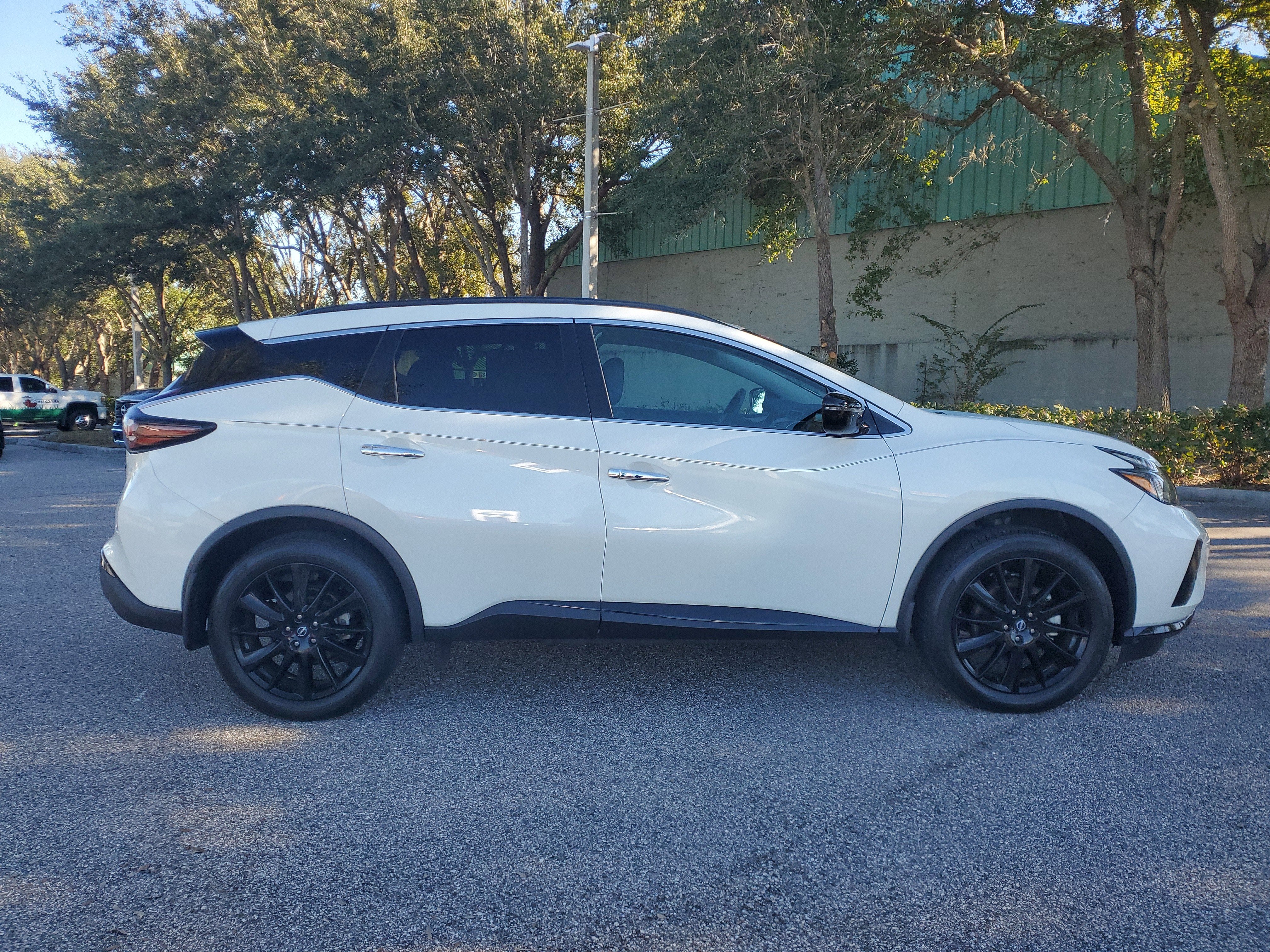 2023 Nissan Murano SV