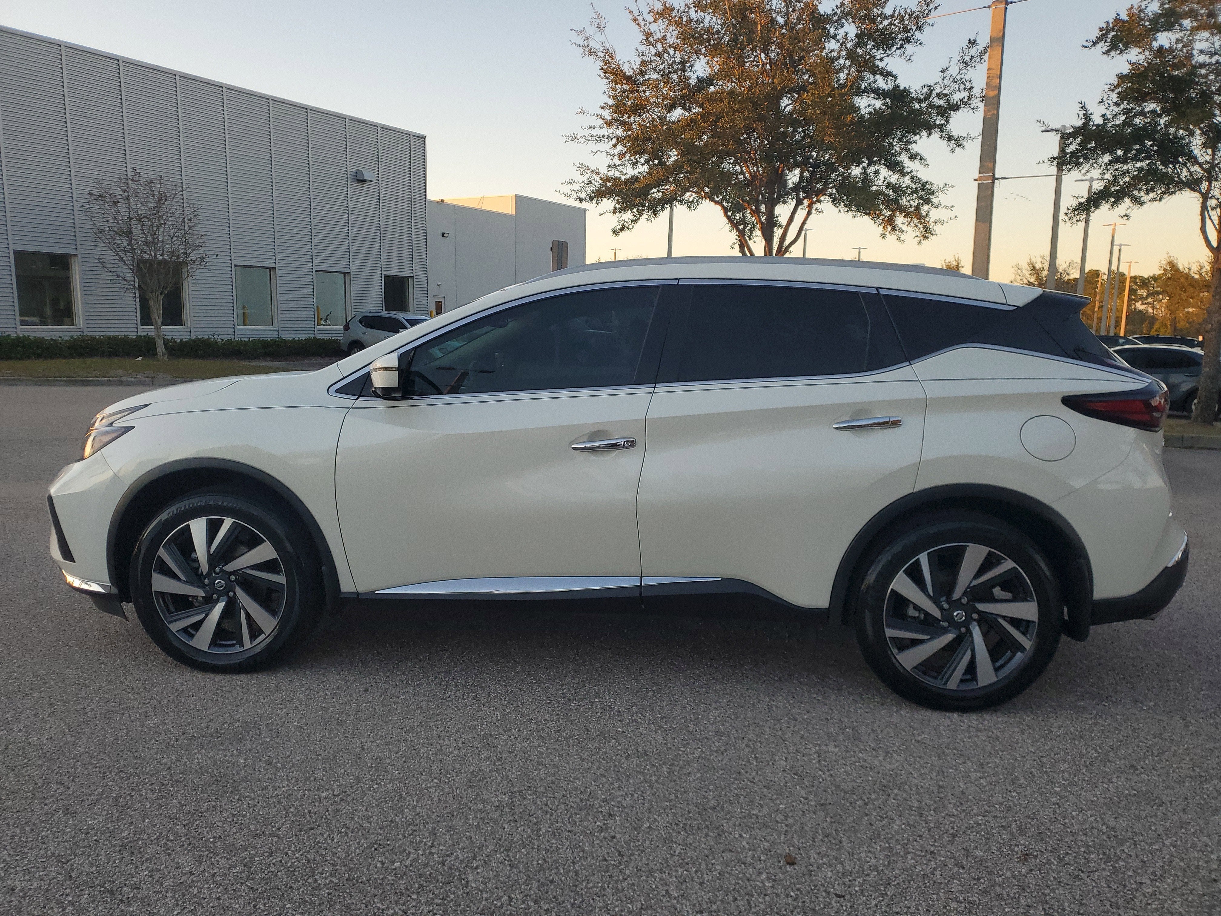 2022 Nissan Murano SL