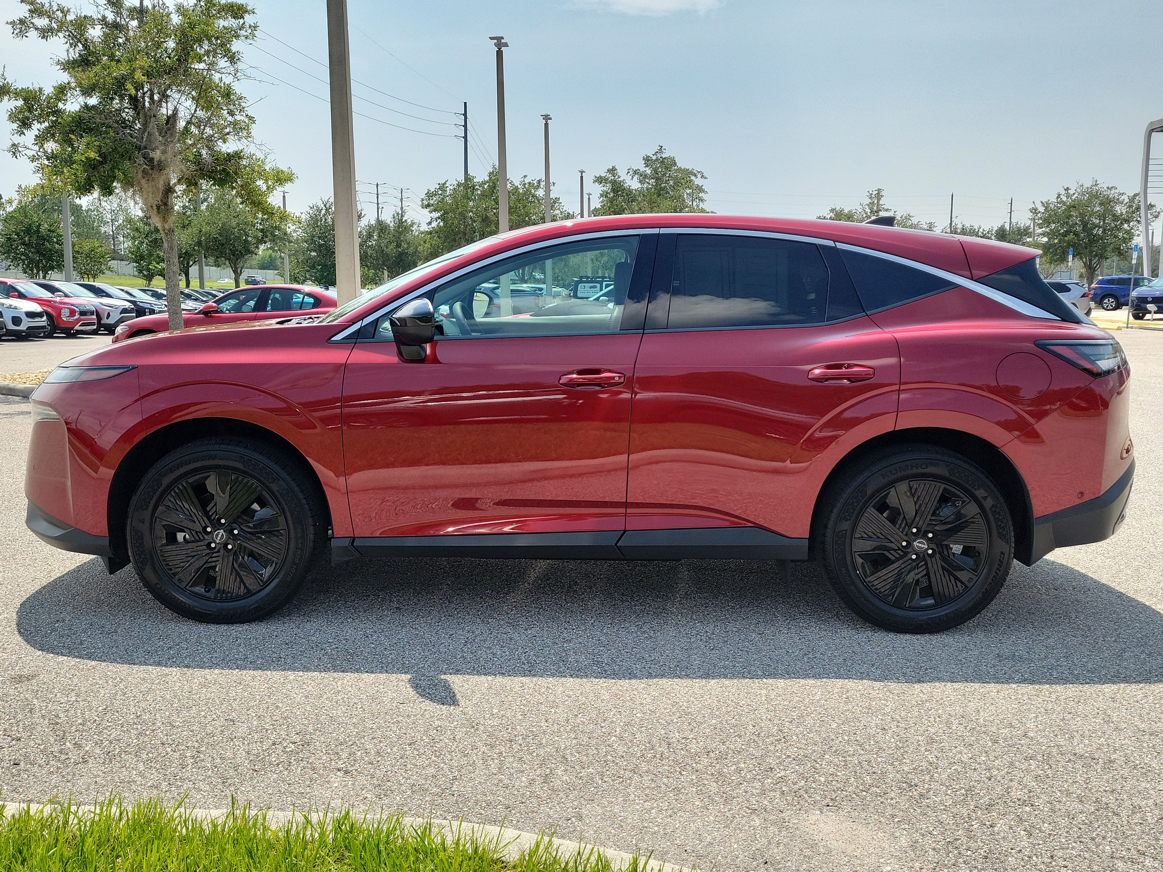 2025 Nissan Murano SV