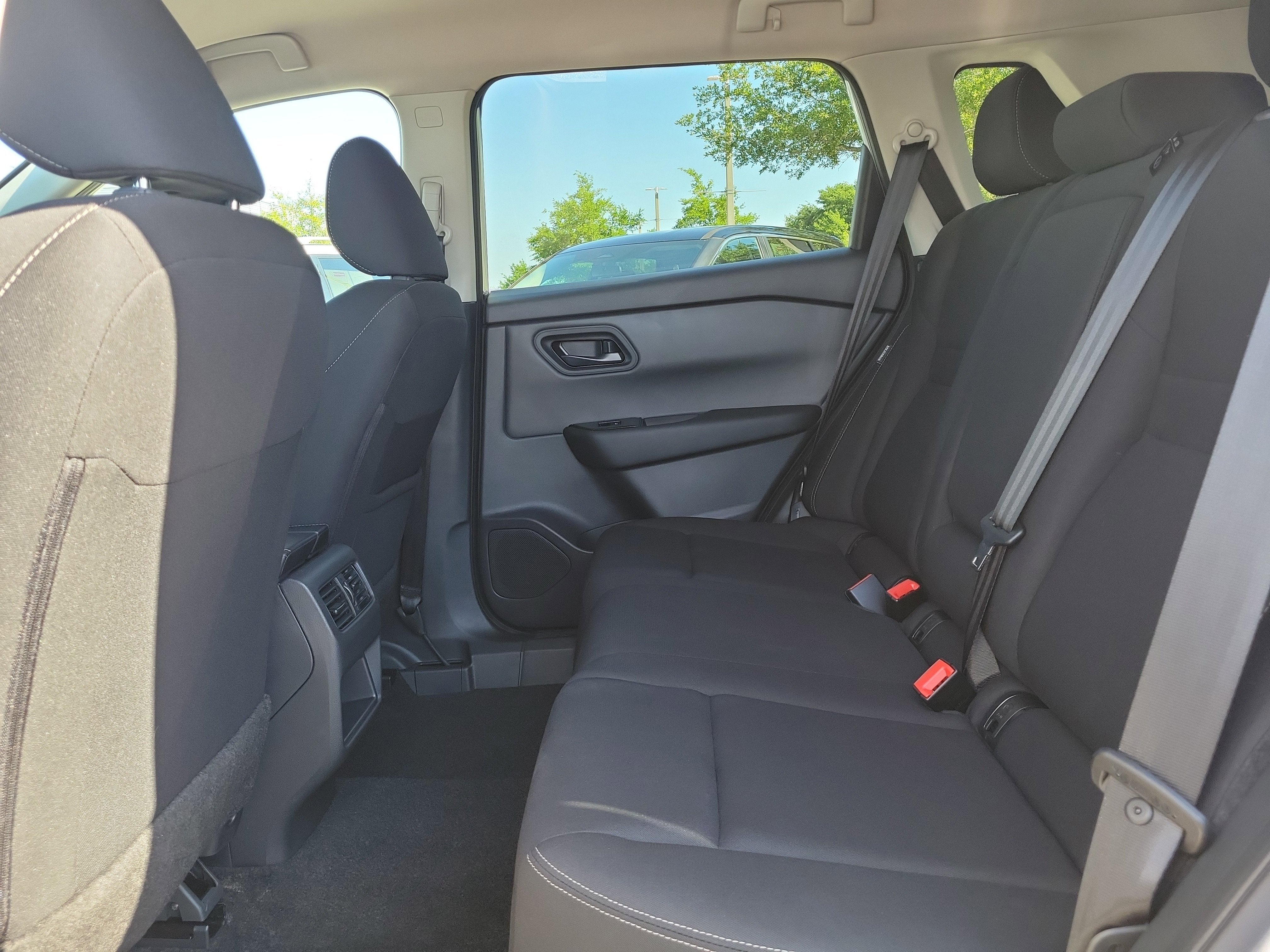 2025 Nissan Rogue S
