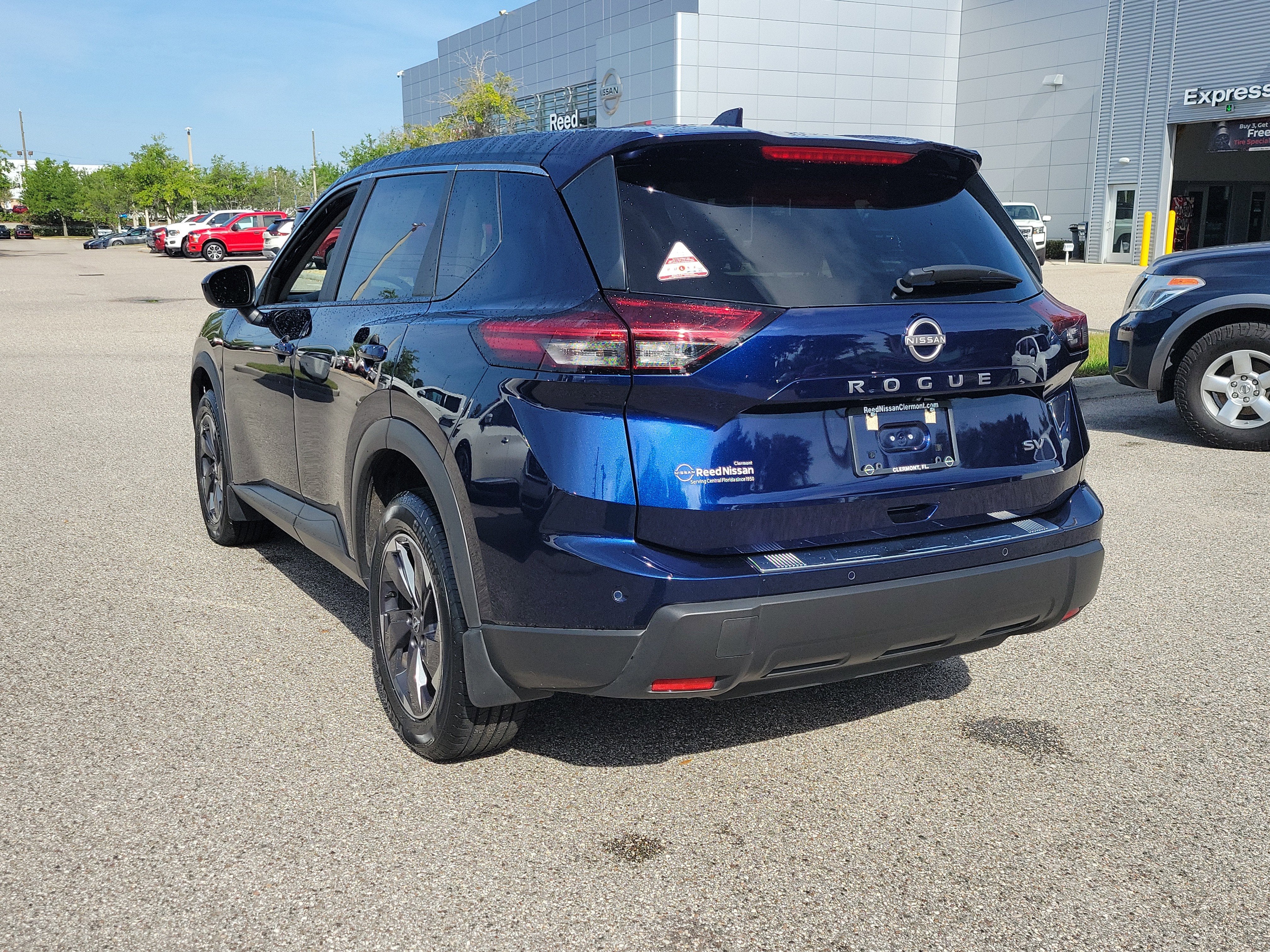 2024 Nissan Rogue SV