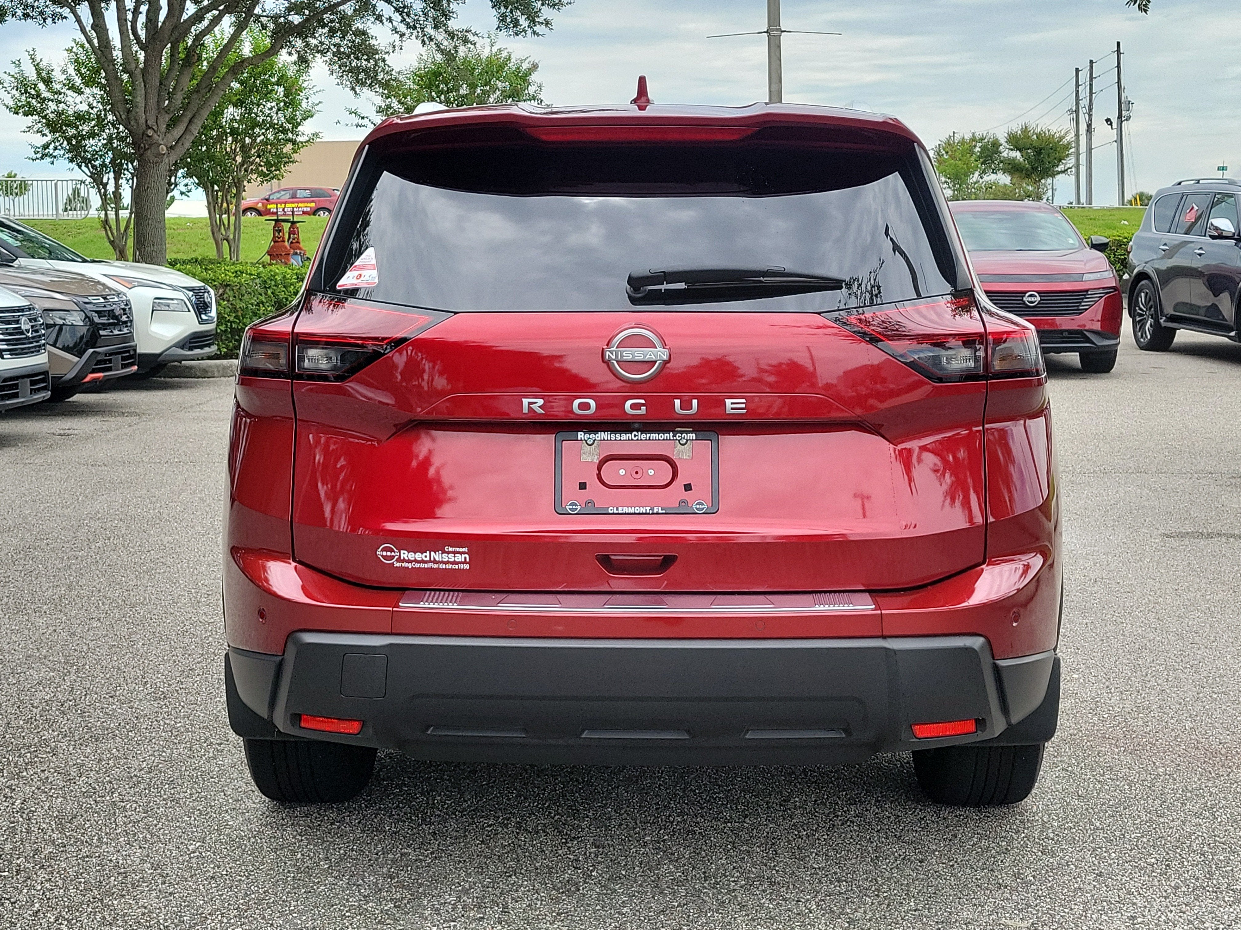 2025 Nissan Rogue SV