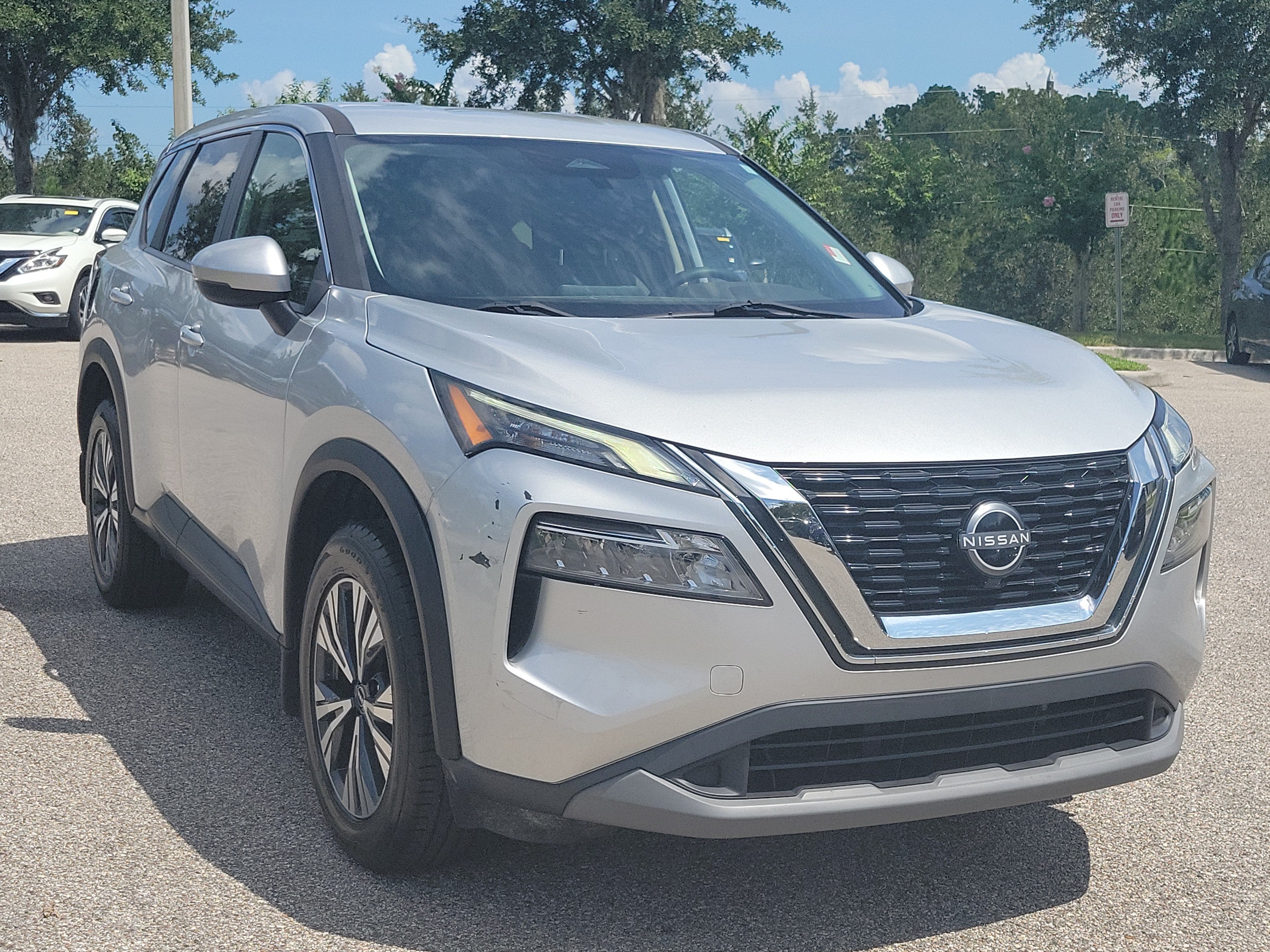 2022 Nissan Rogue SV