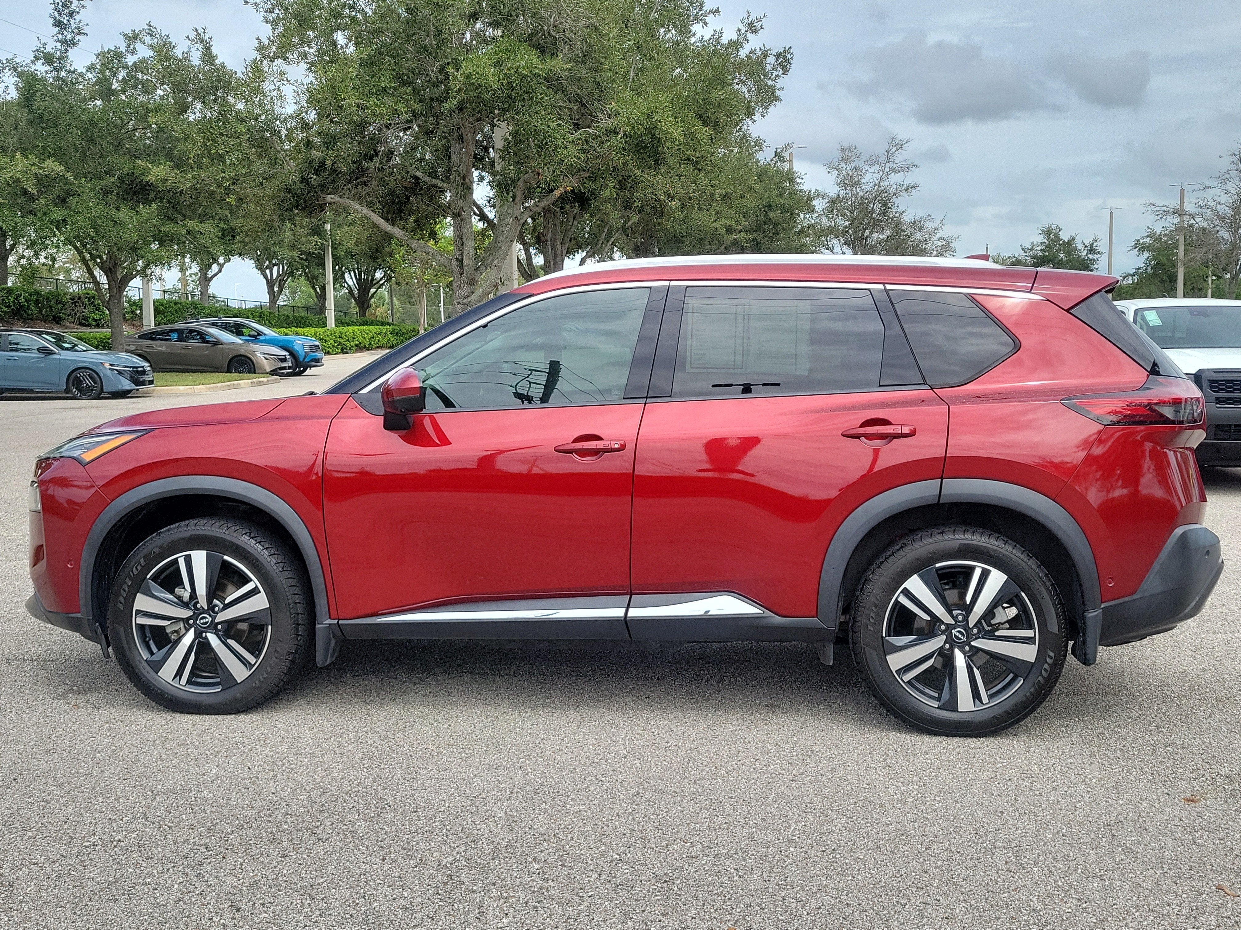 2022 Nissan Rogue SL