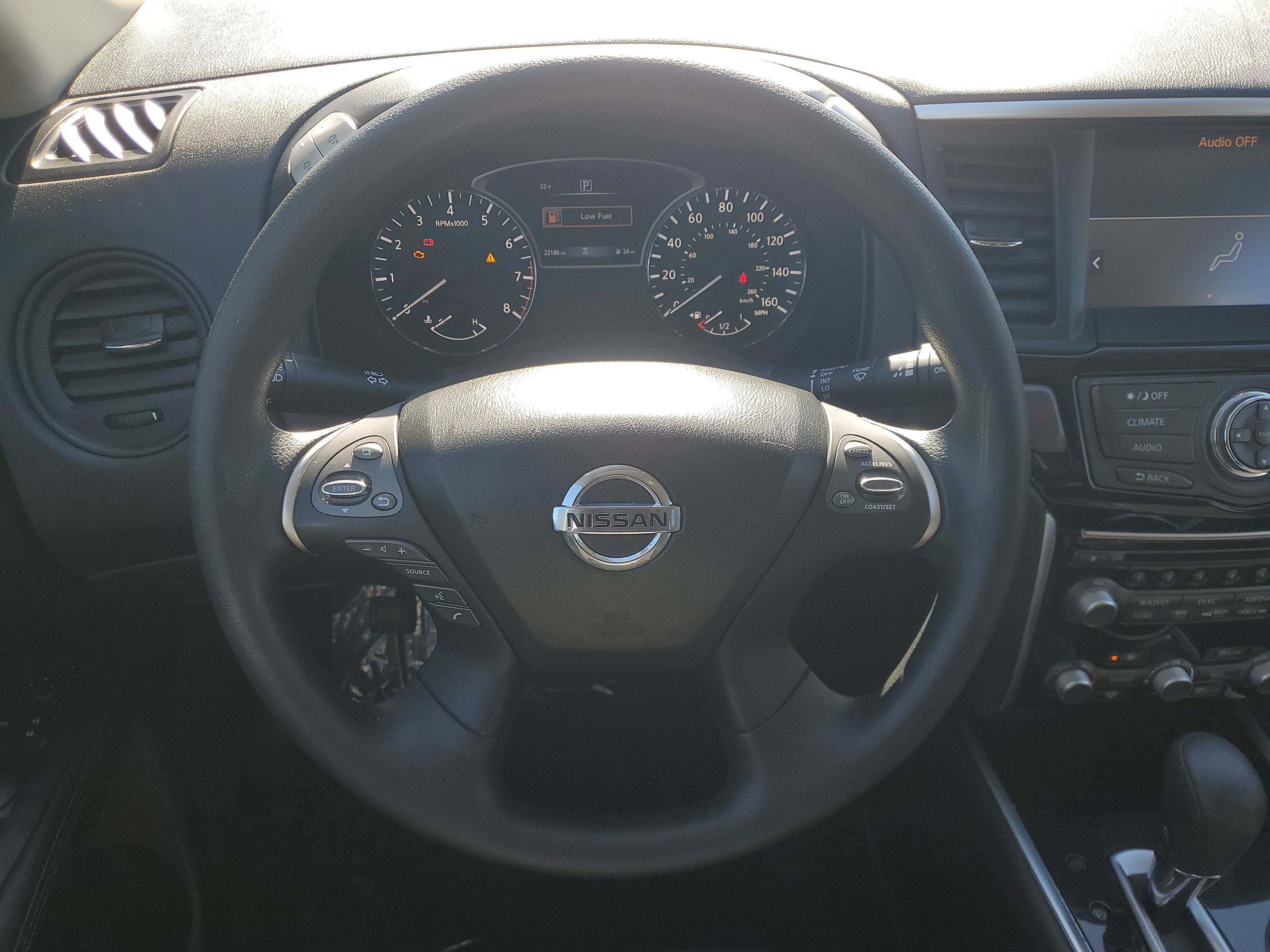 2020 Nissan Pathfinder S