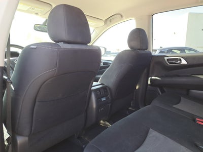 2019 Nissan Pathfinder SV