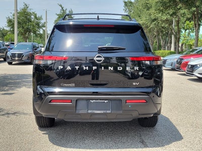 2024 Nissan Pathfinder SV