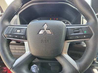 2023 Mitsubishi Outlander SE