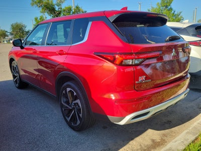 2023 Mitsubishi Outlander SE