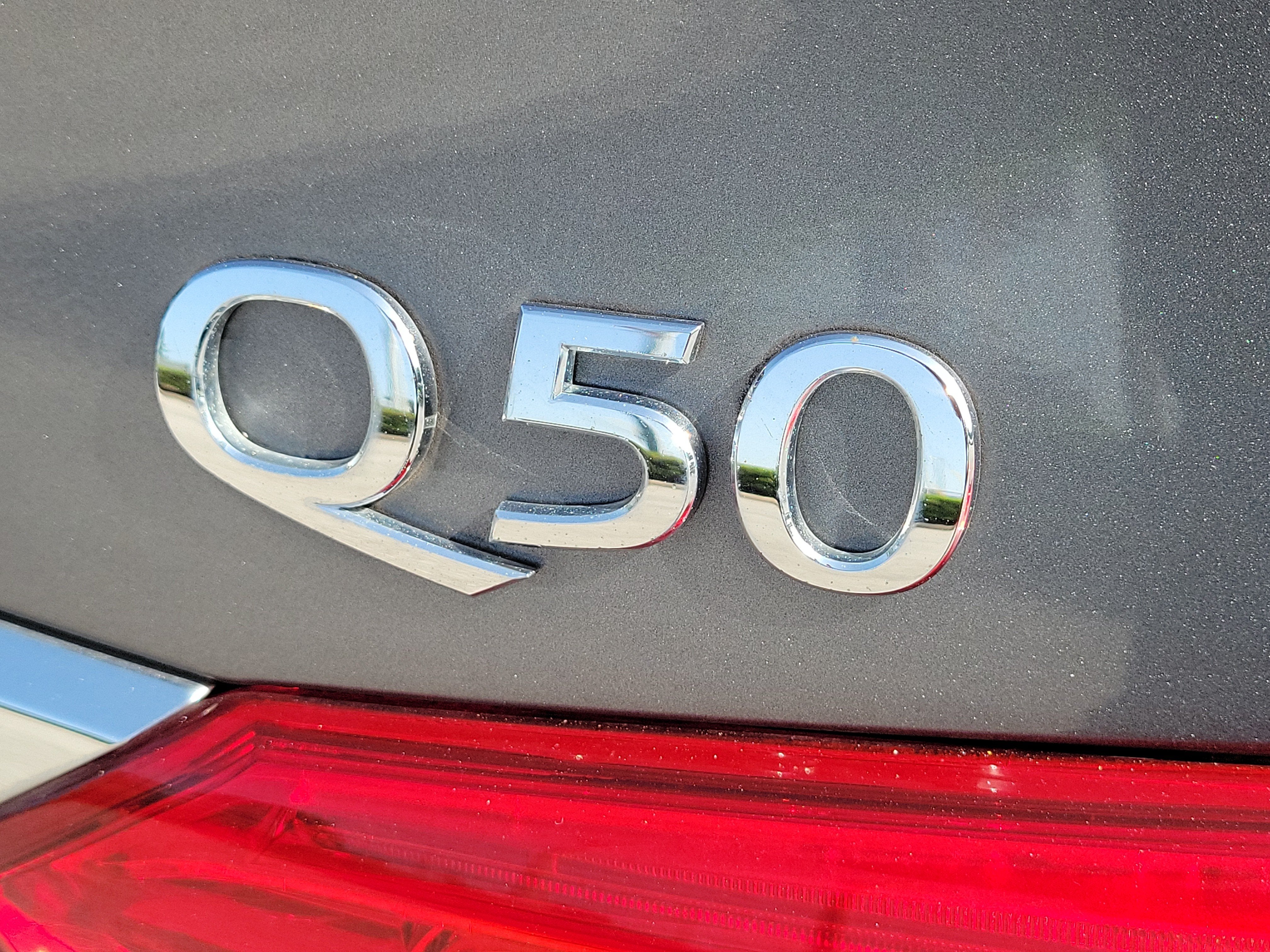 2015 INFINITI Q50 Premium