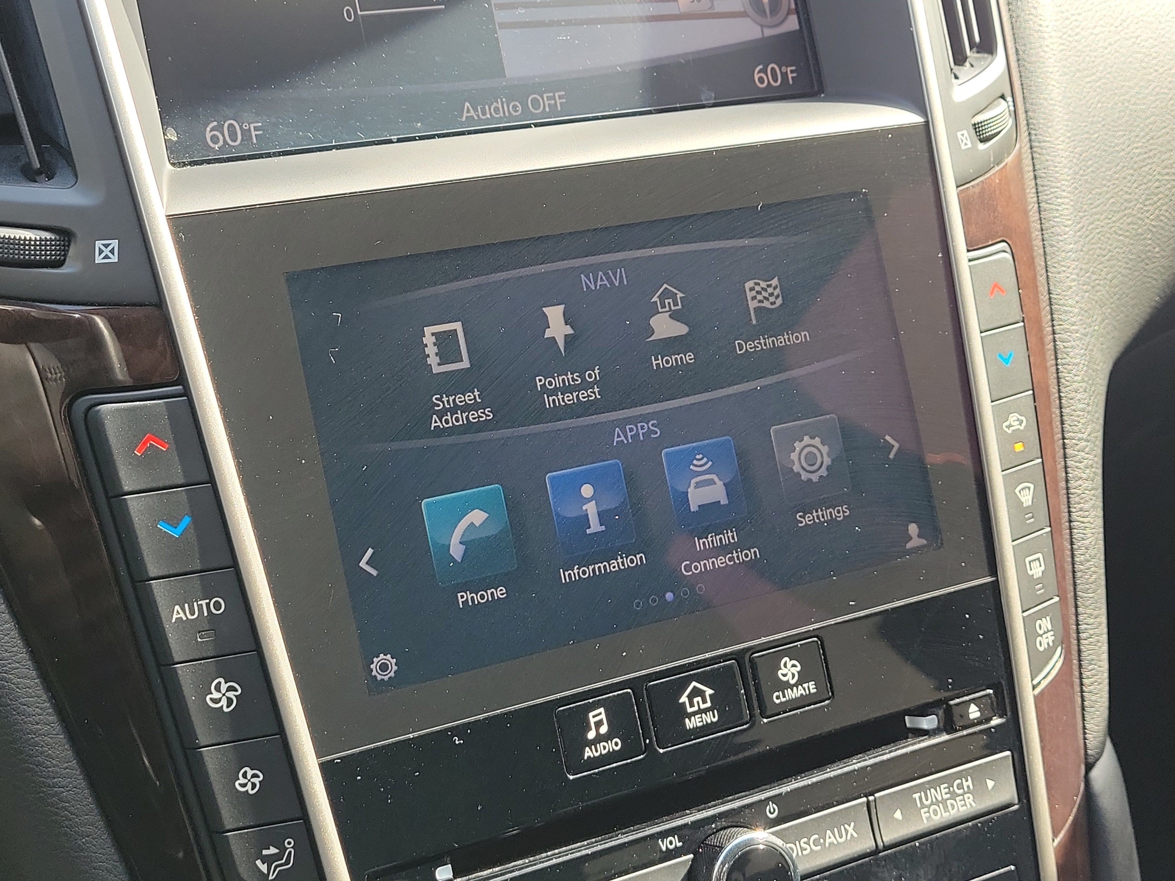 2015 INFINITI Q50 Premium