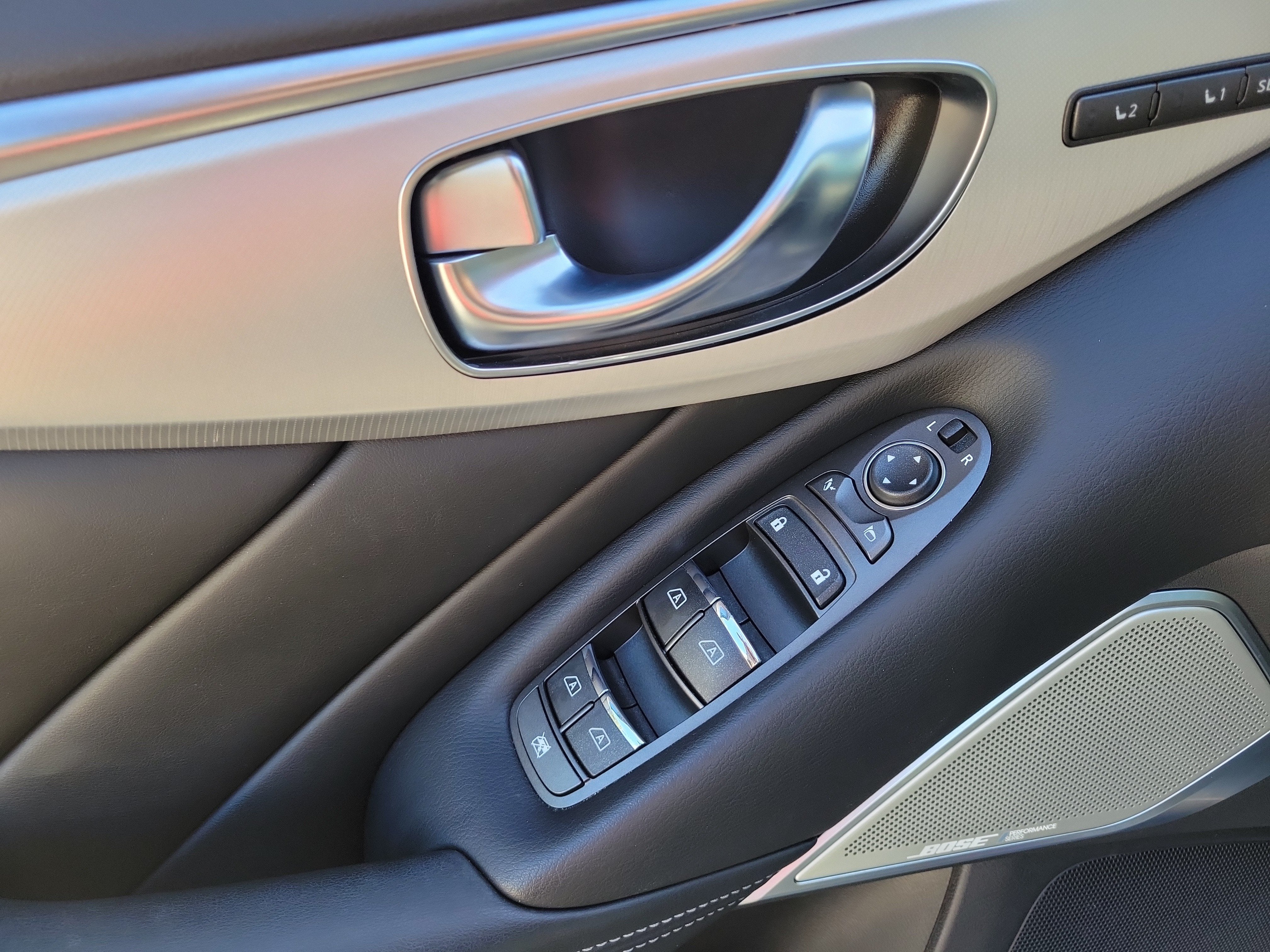 2023 INFINITI Q50 LUXE