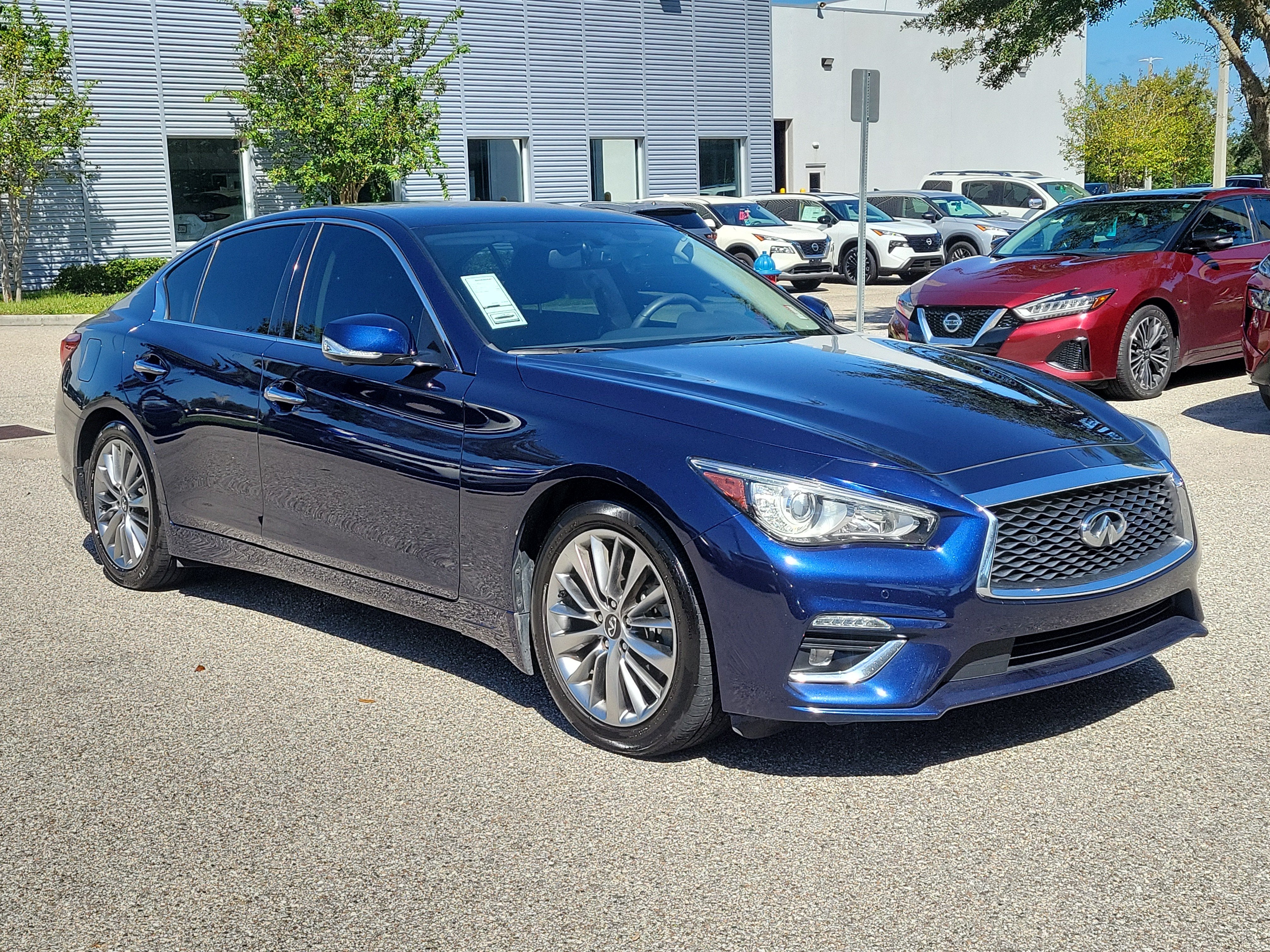 2023 INFINITI Q50 LUXE