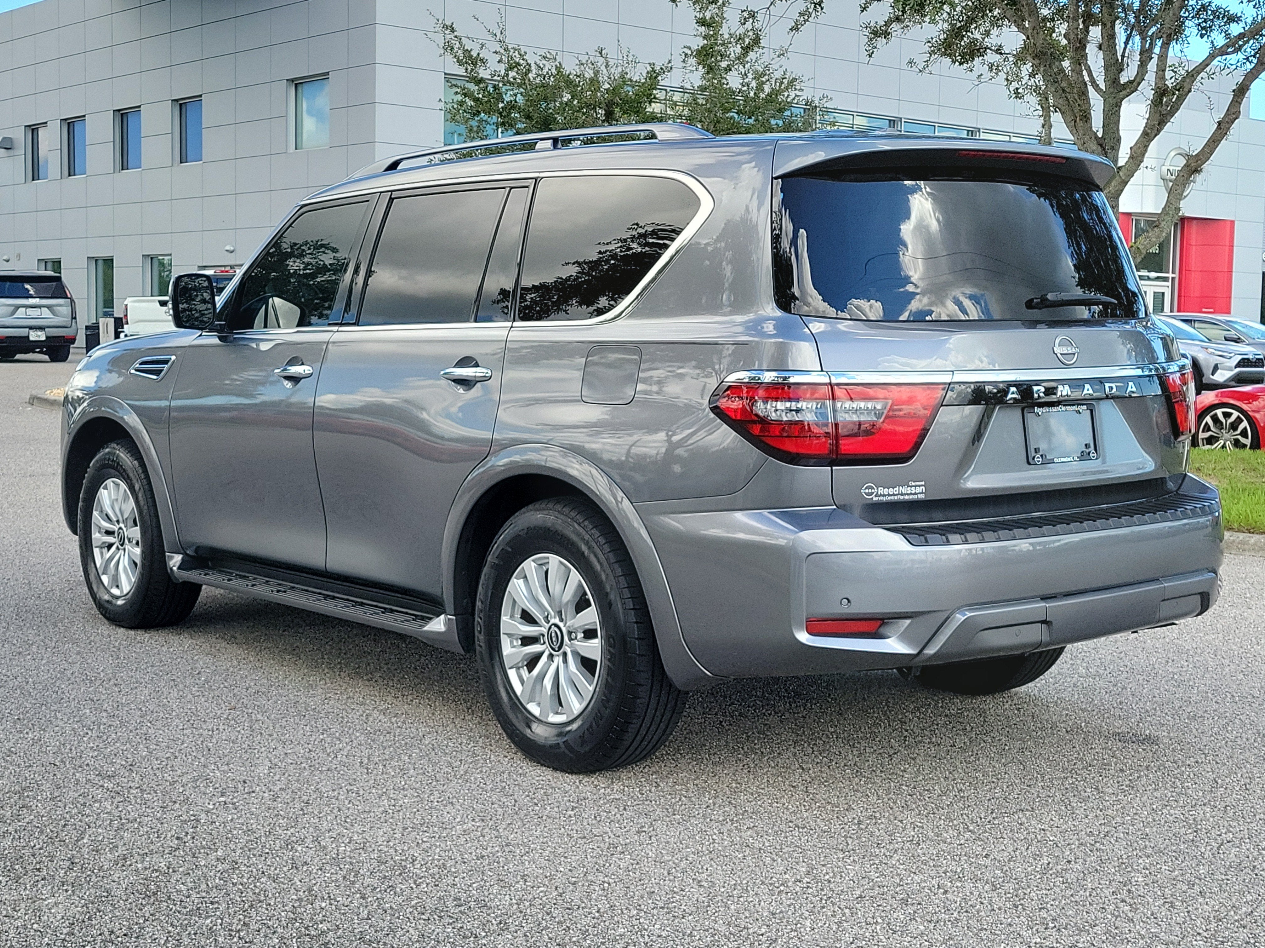 2023 Nissan Armada SV