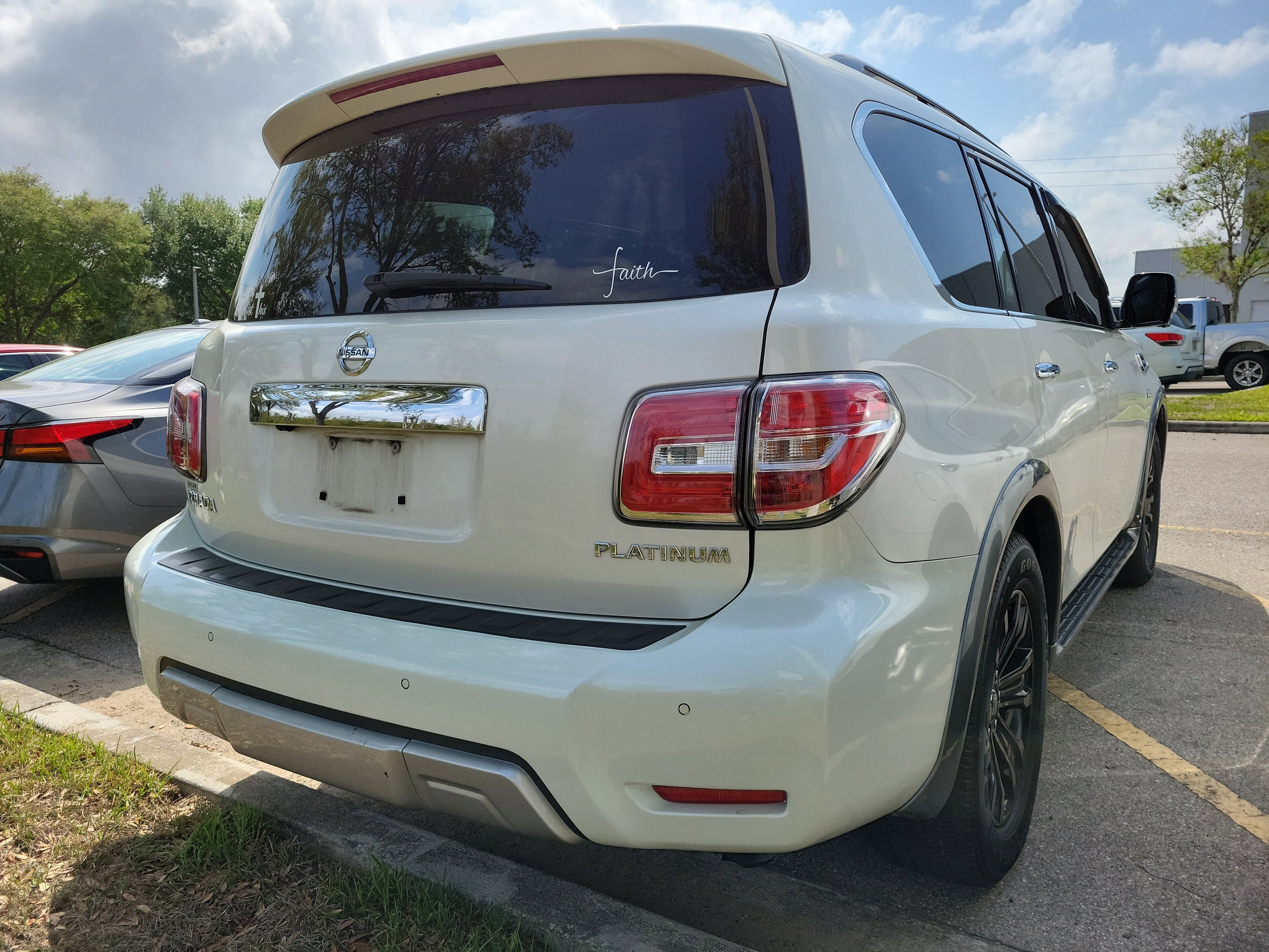 2017 Nissan Armada Platinum