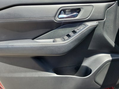 2025 Nissan Rogue SL