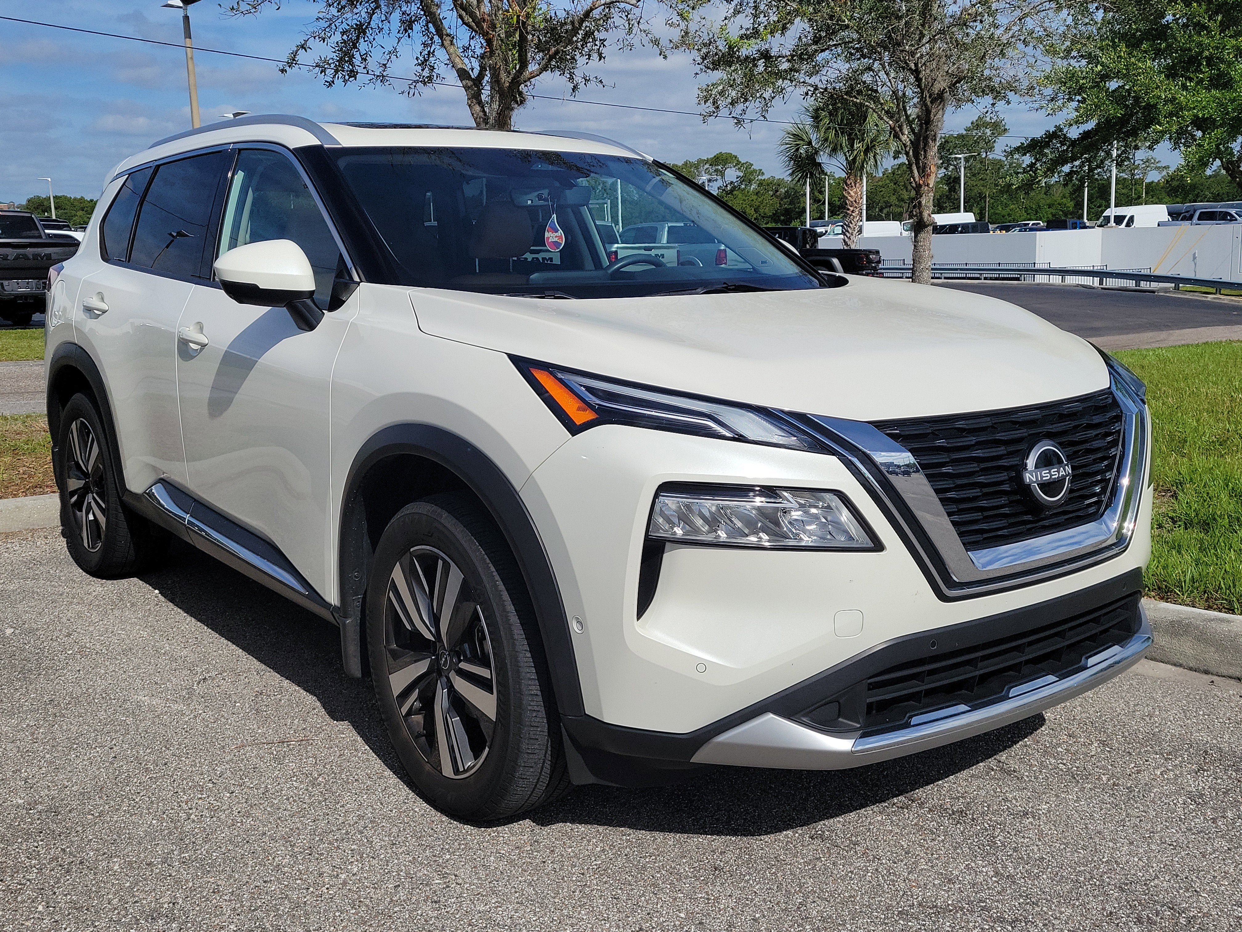 2023 Nissan Rogue Platinum