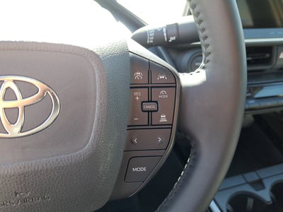 2025 Toyota Prius LE