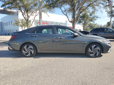 2024 Hyundai Elantra Limited