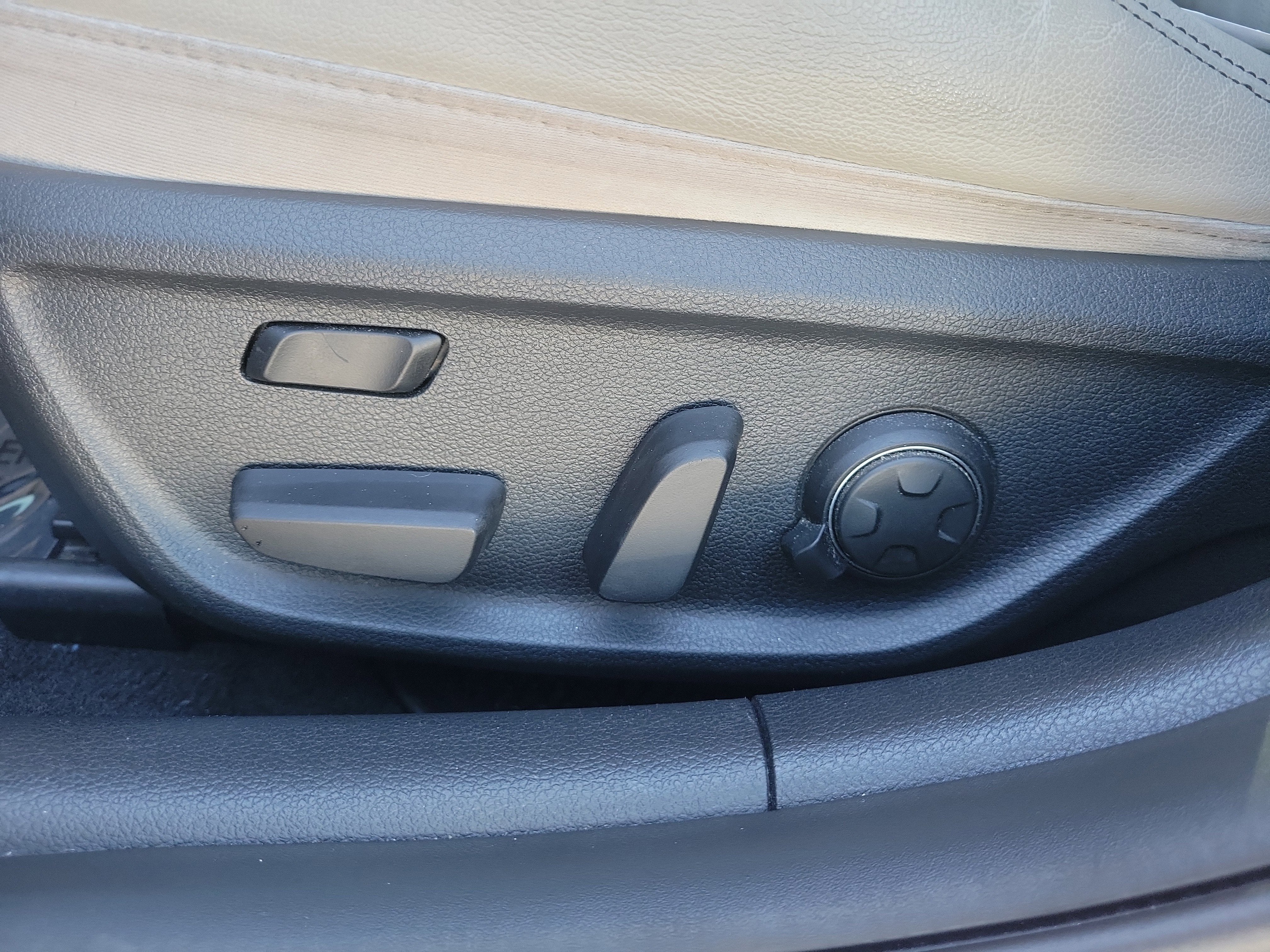 2020 Genesis G70 3.3T