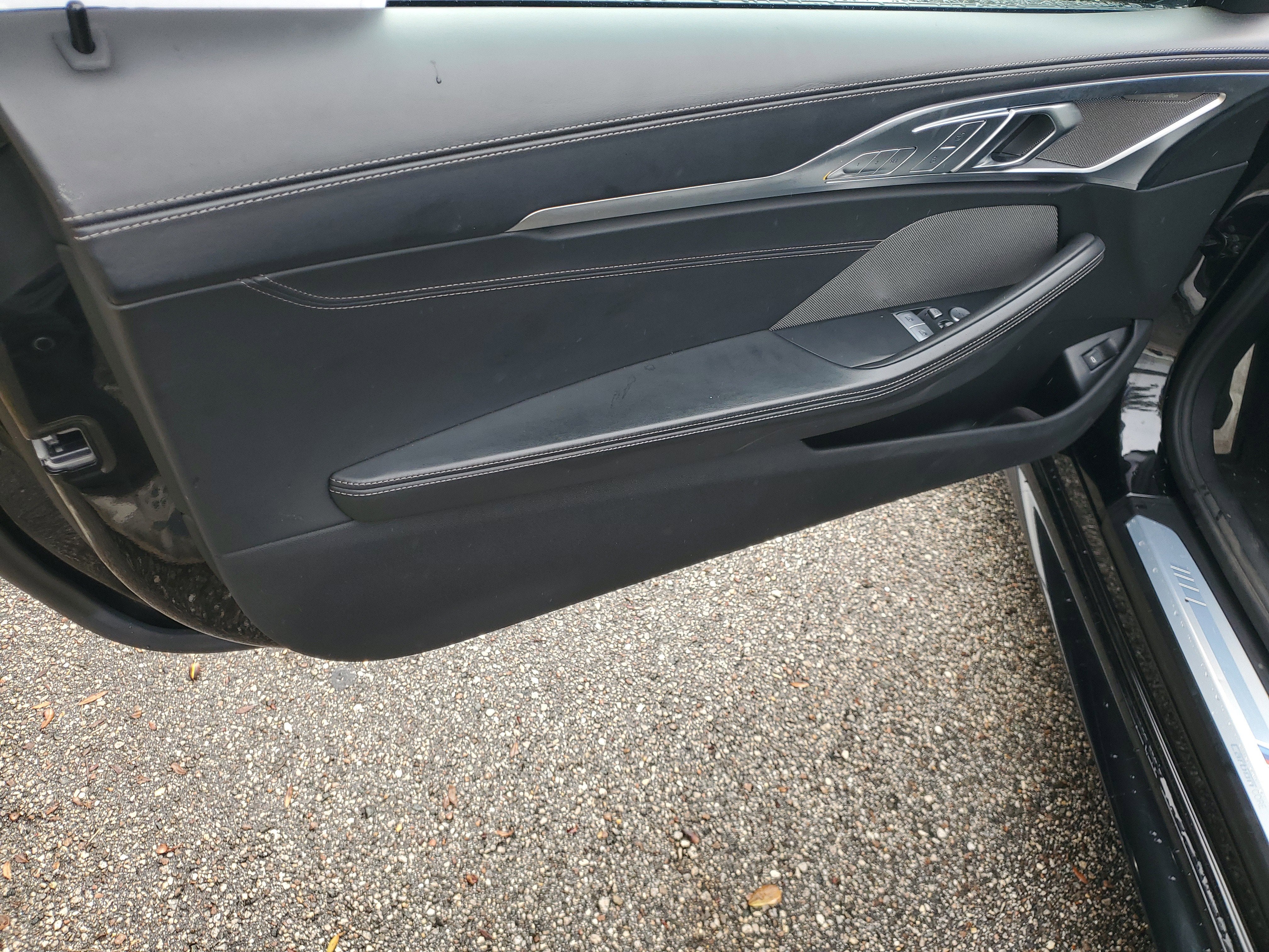 2025 BMW 8 Series 840i