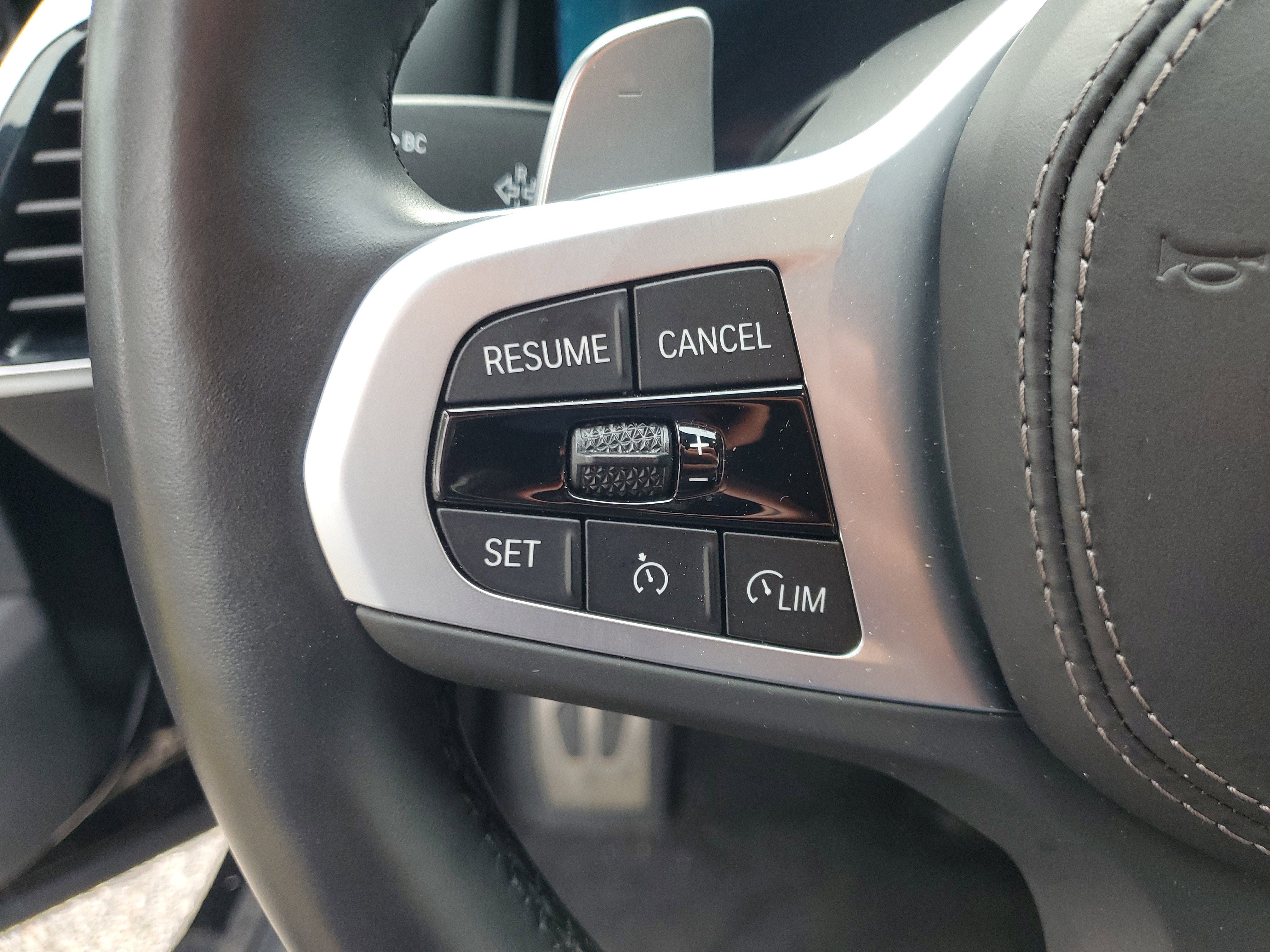 2025 BMW 8 Series 840i