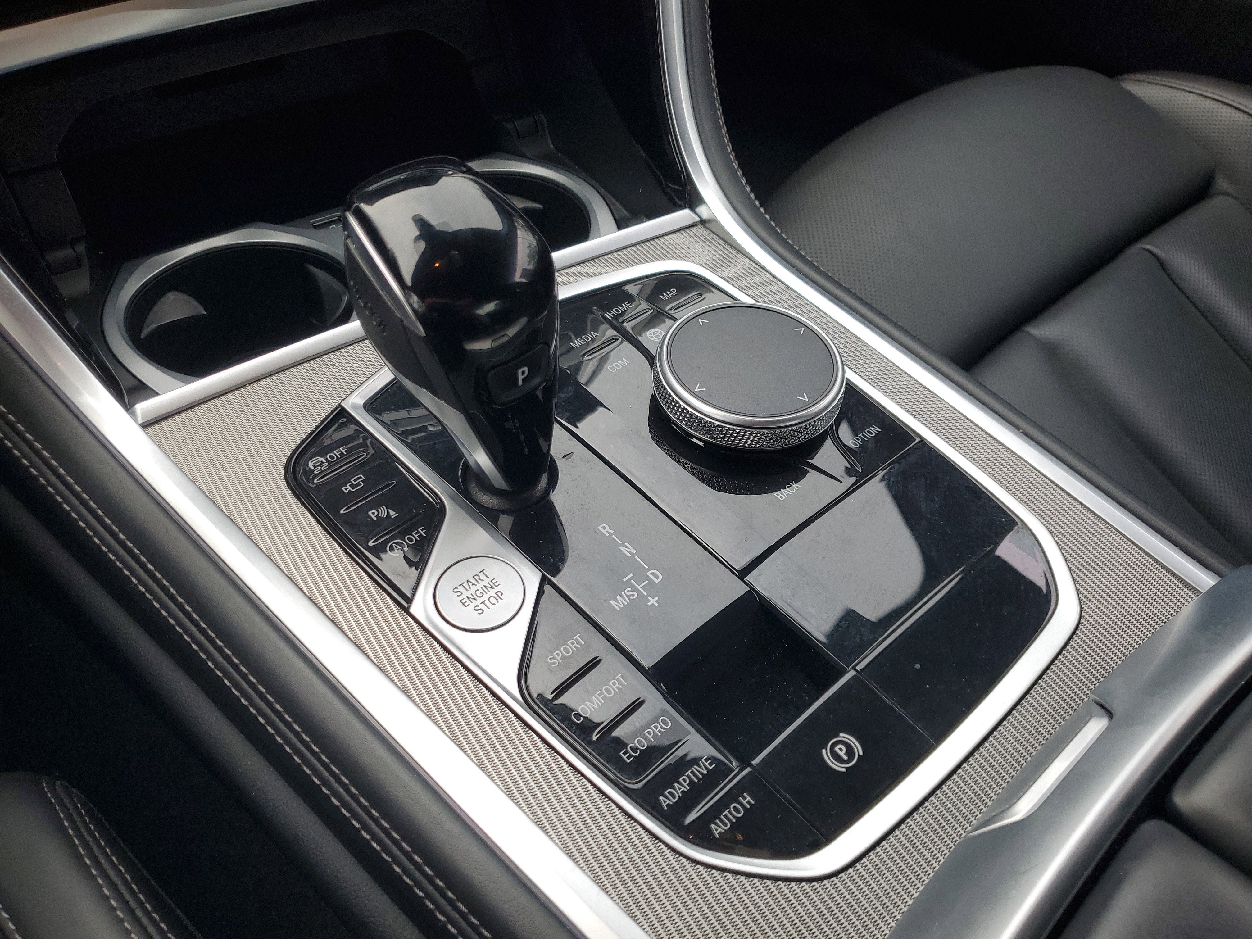 2025 BMW 8 Series 840i